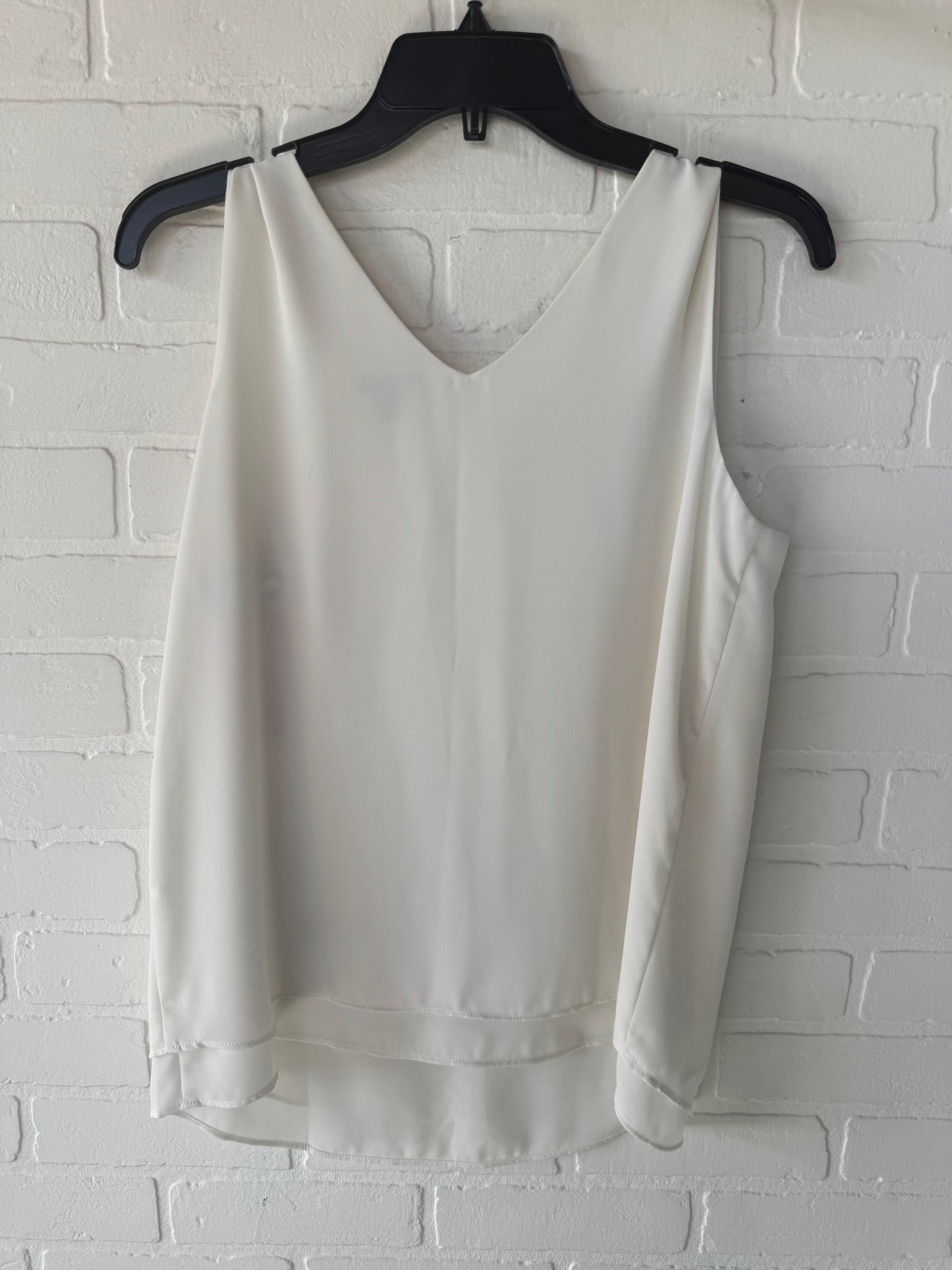 Top Sleeveless By Ann Taylor In Cream, Size: S