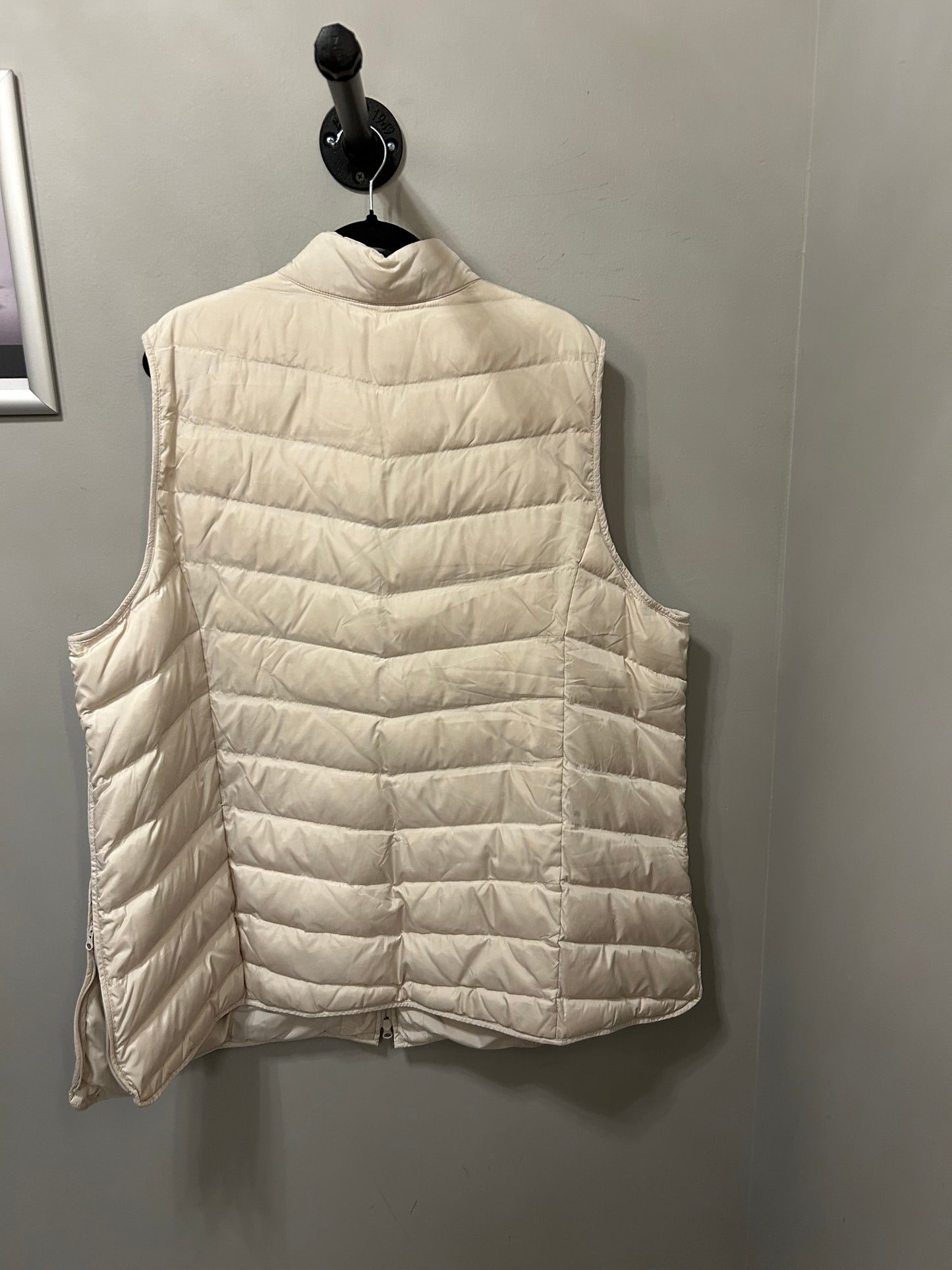 Vest Puffer & Quilted By J. Jill In Cream, Size: 4x