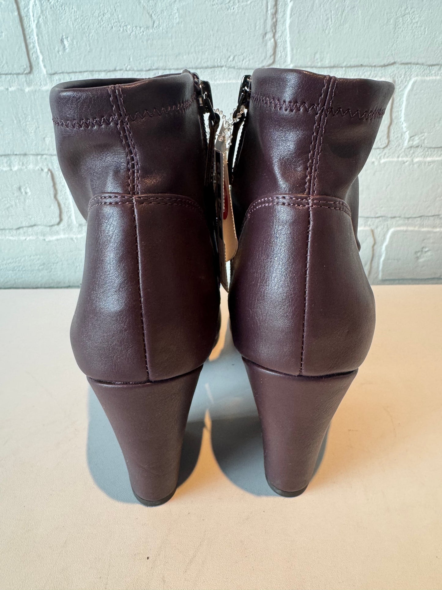 Boots Ankle Heels By Franco Sarto In Maroon, Size: 6