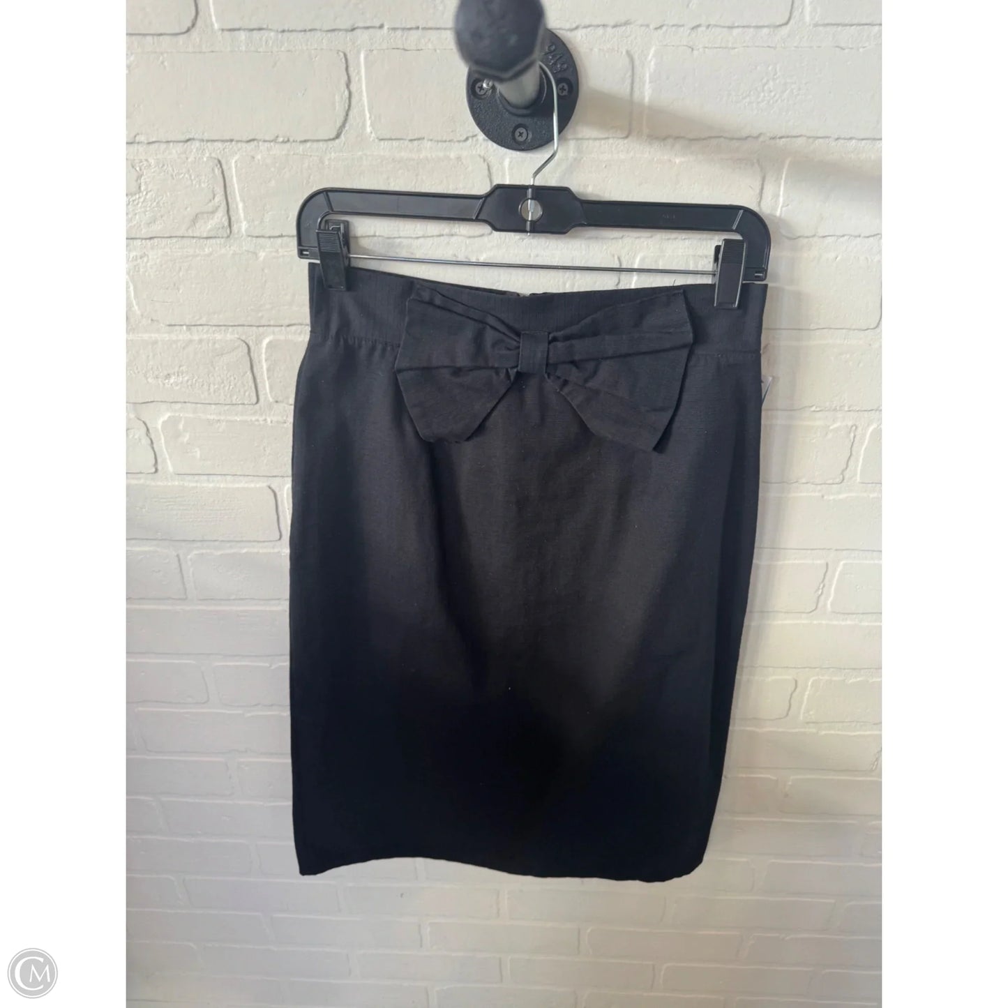 Skirt Midi By Clothes Mentor In Black, Size: 4
