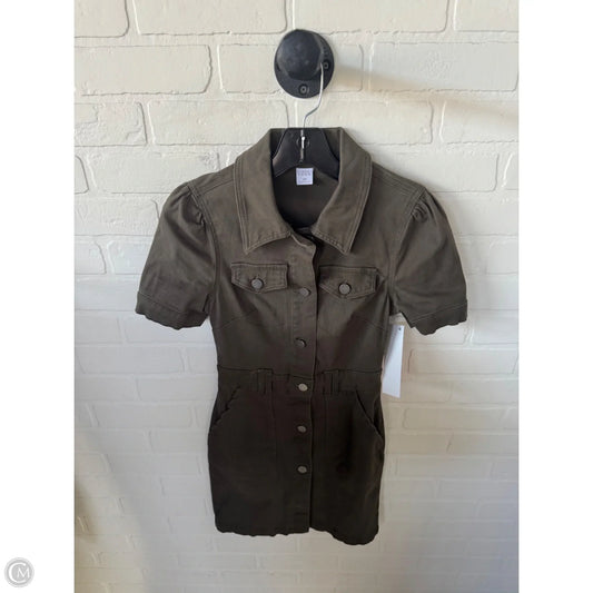 Dress Casual Short By Tinseltown In Green, Size: Xs
