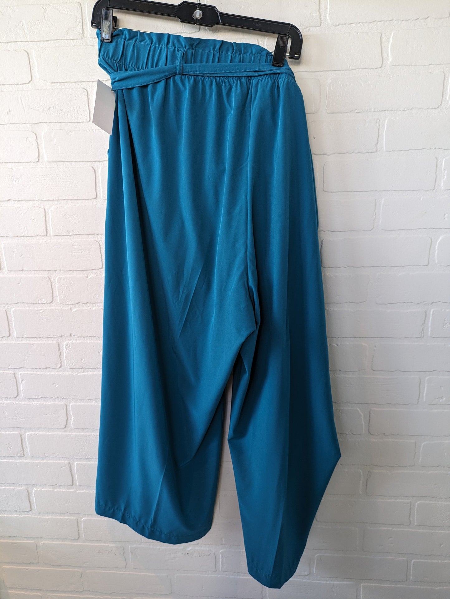 Athletic Capris By Ideology  Size: 24