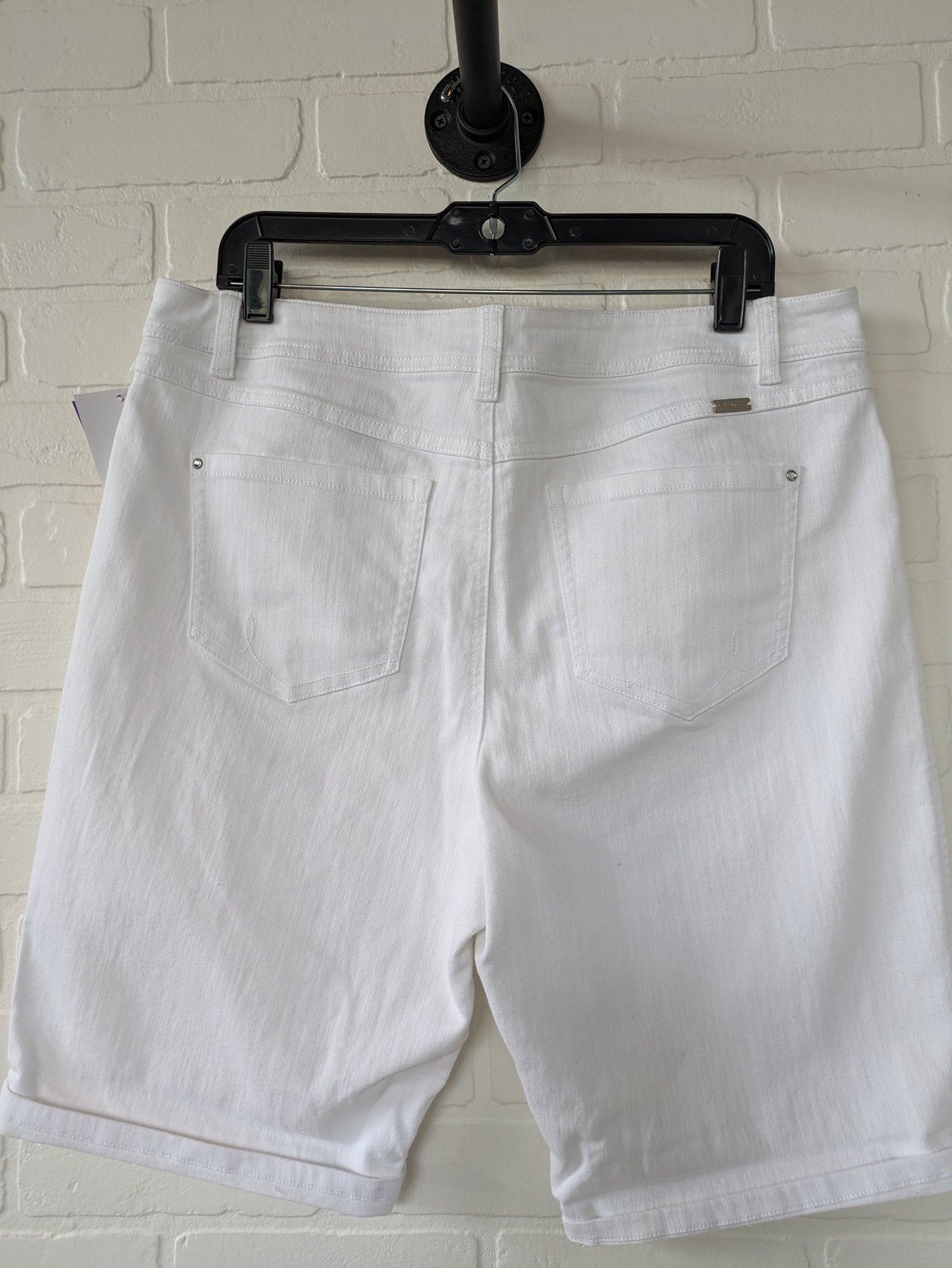 Shorts By Inc  Size: 14