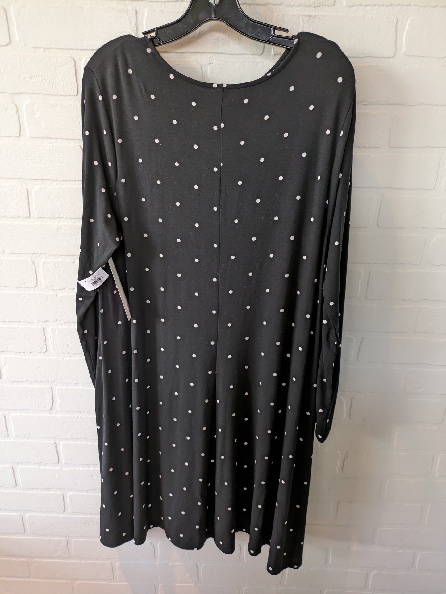 Black & White Dress Casual Short Old Navy, Size Xl