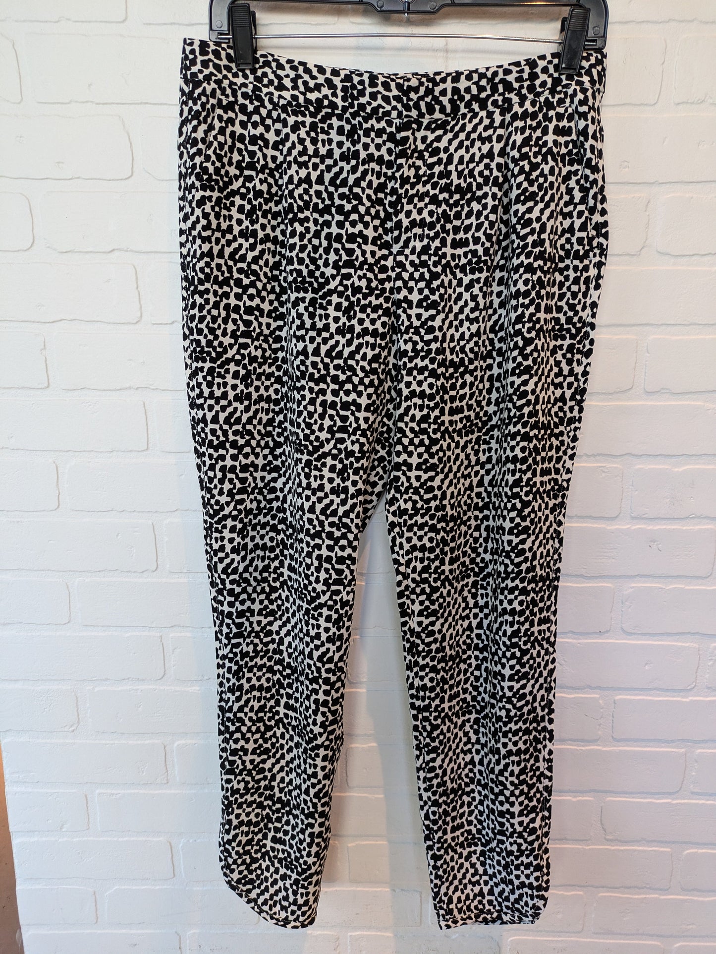 Black & Cream Pants Other Banana Republic, Size 2