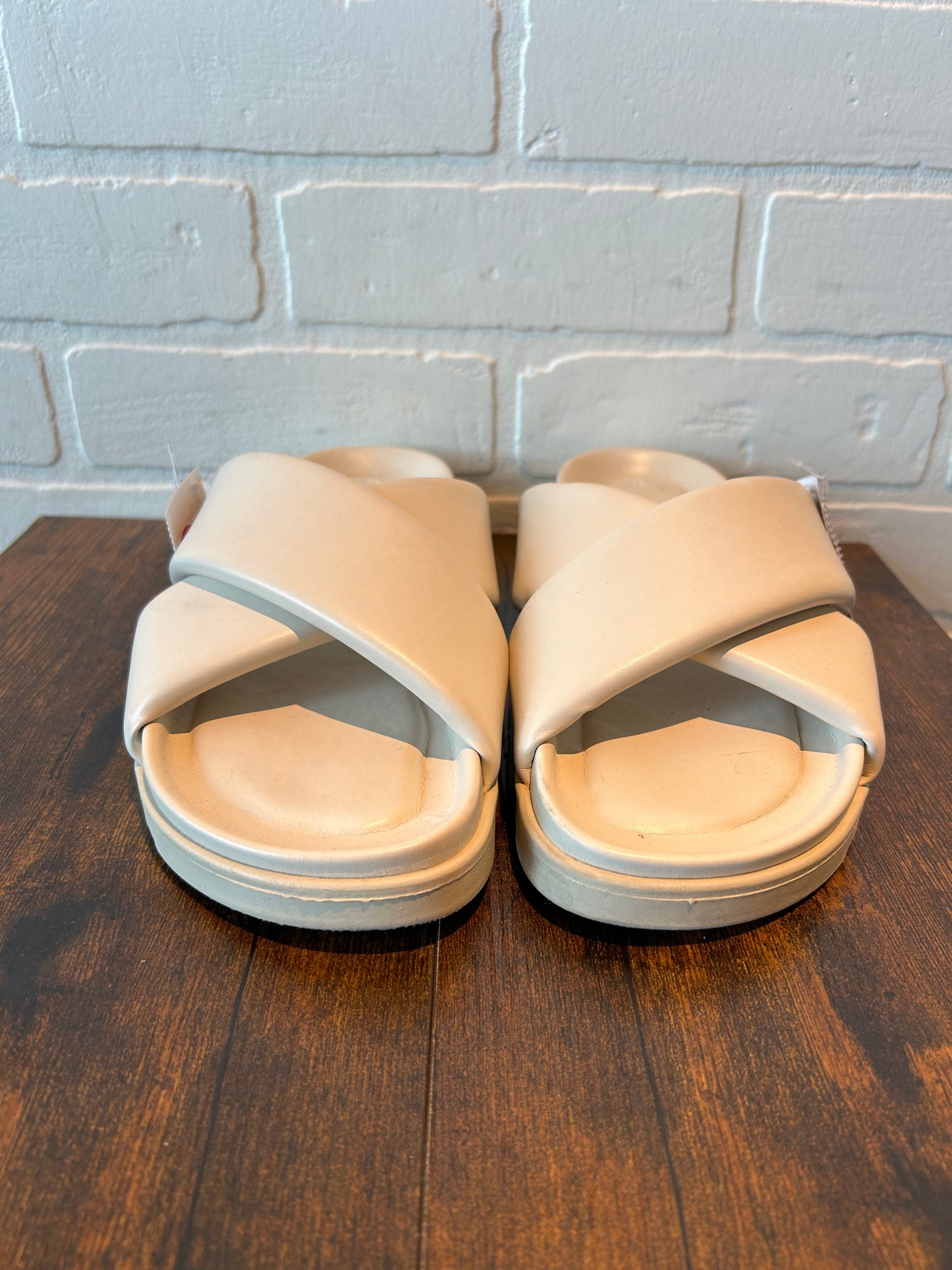 Cream Sandals Flats Fabletics, Size 8