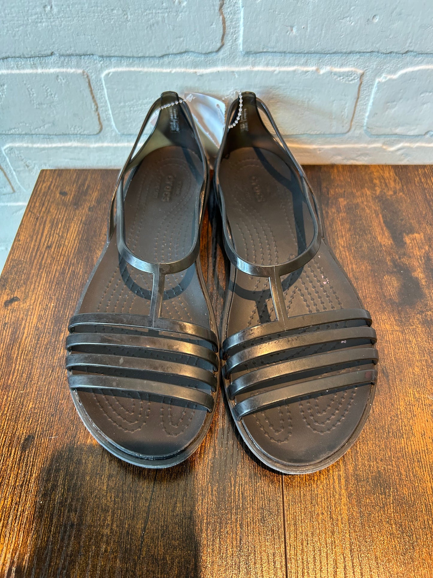 Black Sandals Flats Crocs, Size 8