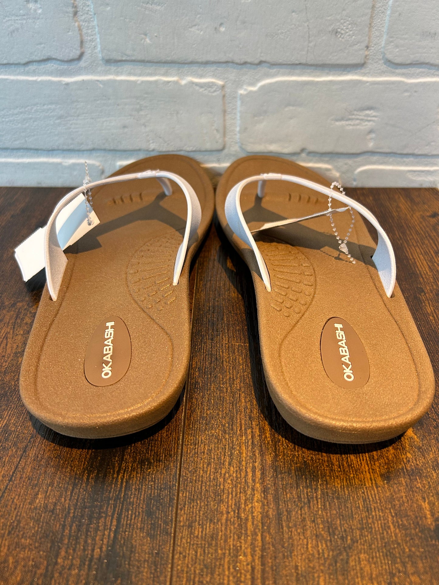White Sandals Flip Flops Okabashi, Size 9