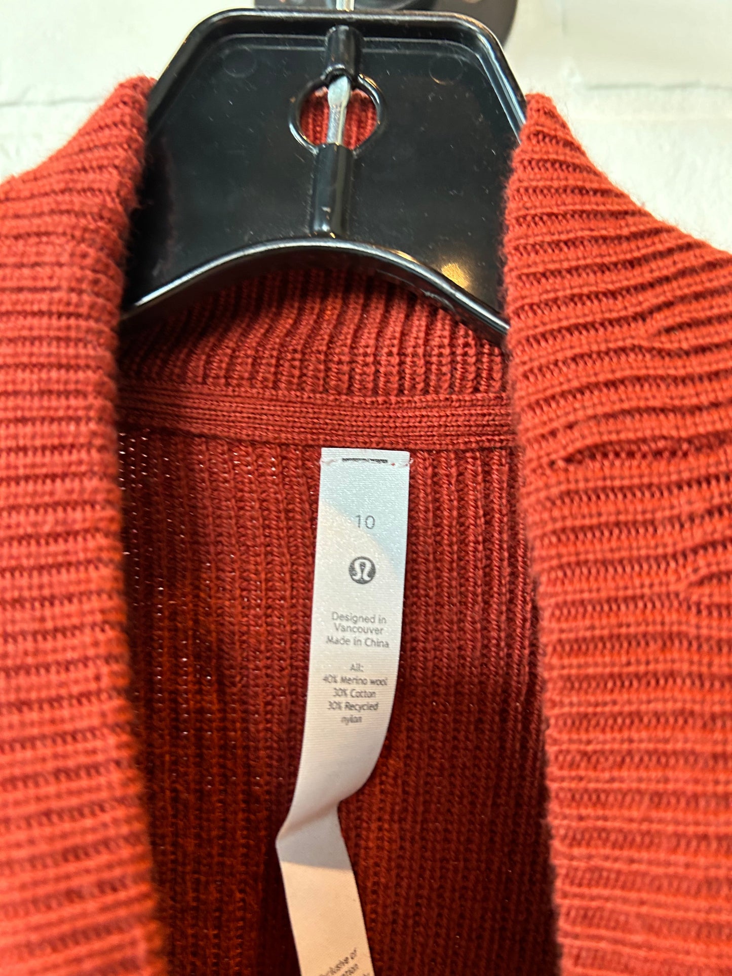 Orange Sweater Lululemon, Size M