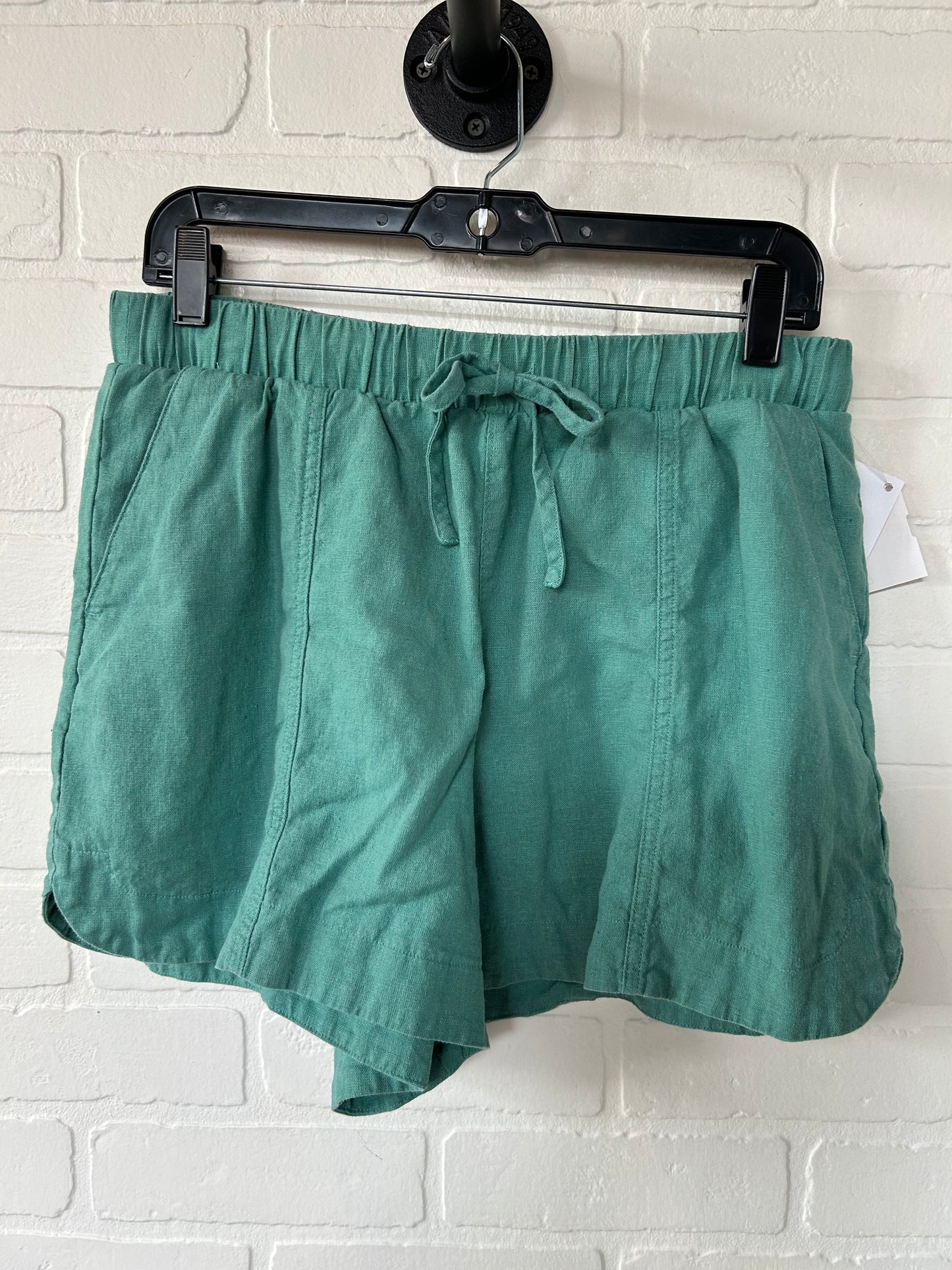 Green Shorts Universal Thread, Size 8