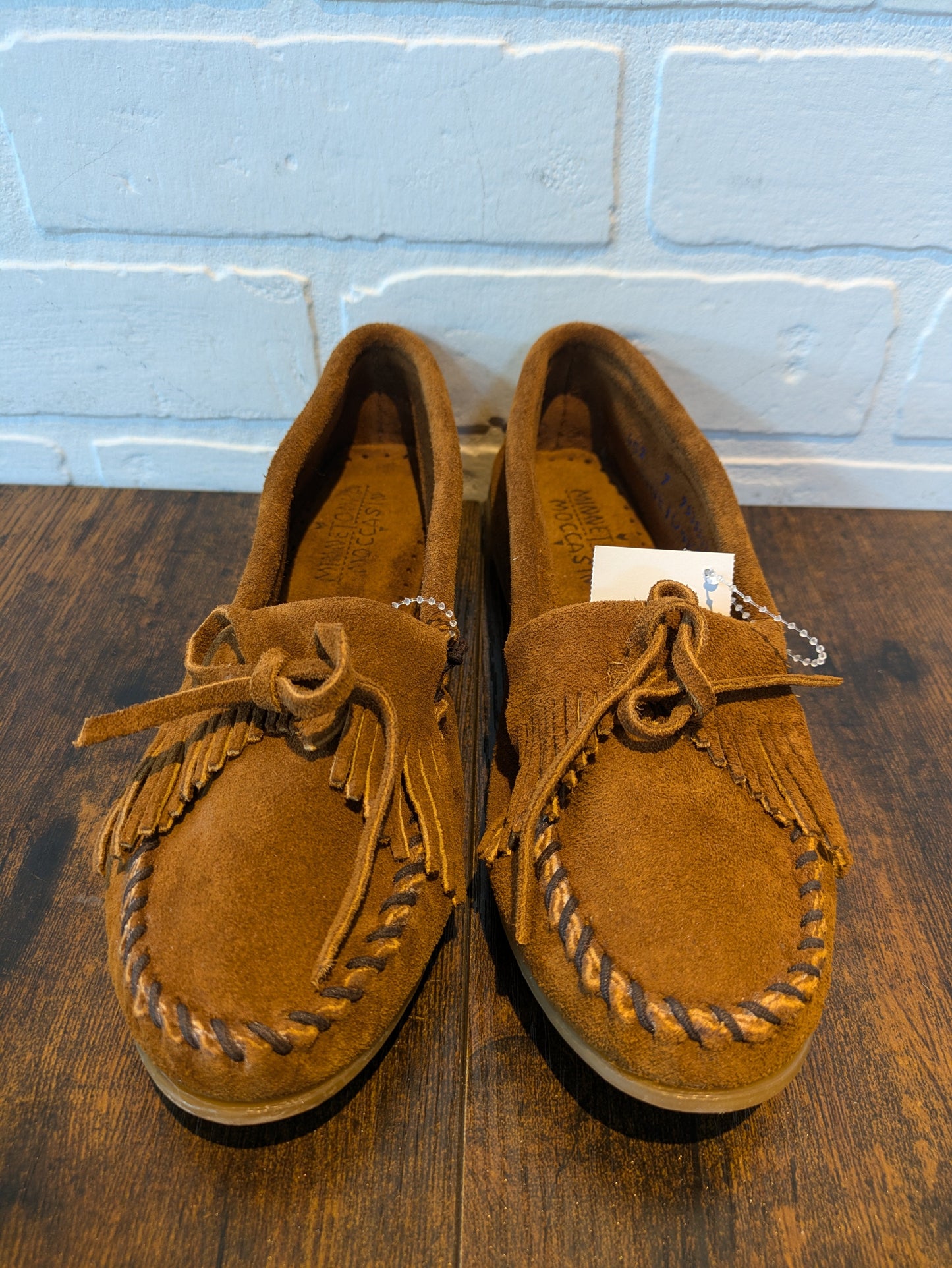 Brown Shoes Flats Minnetonka, Size 7