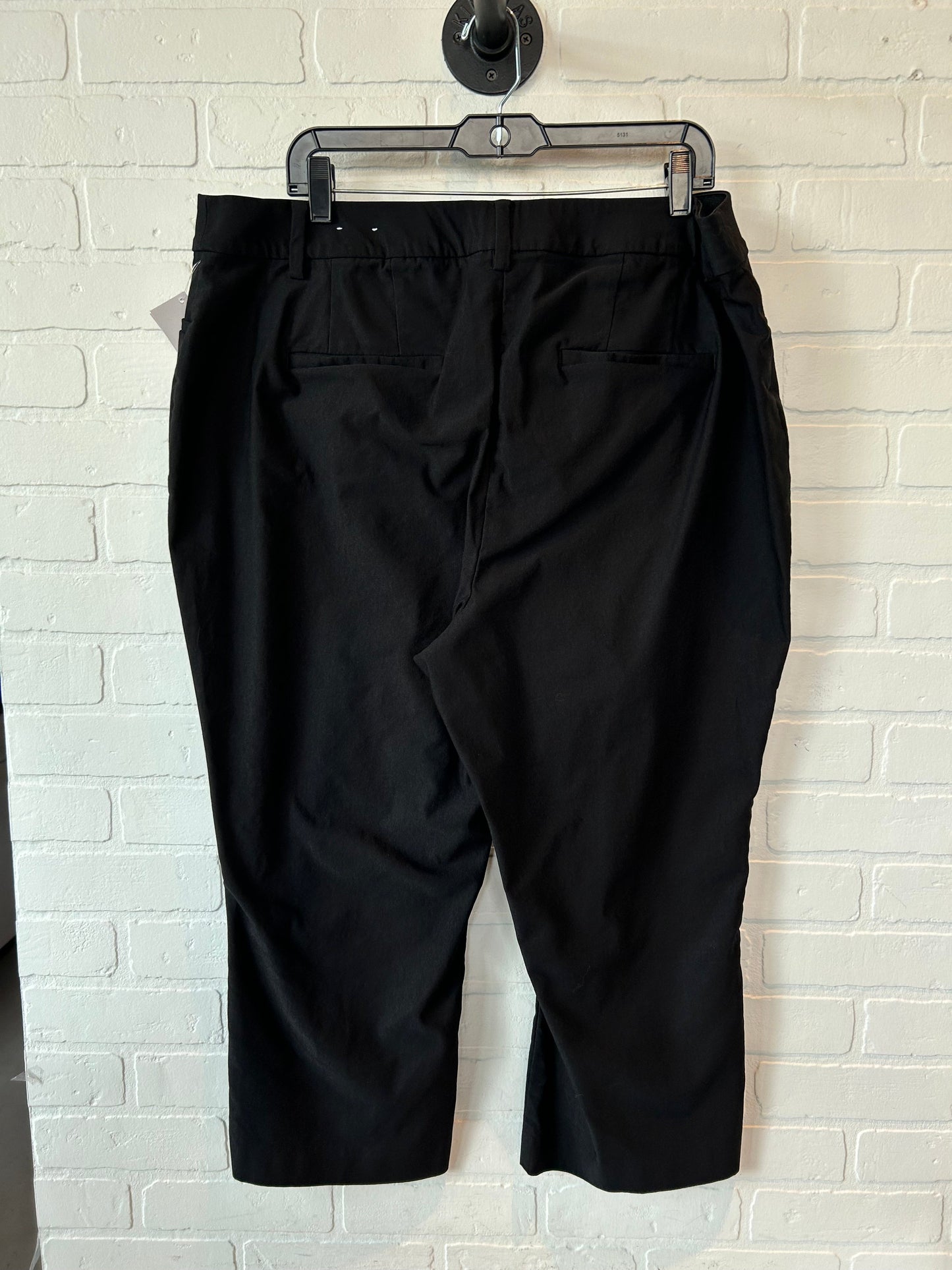 Pants Cropped By Lane Bryant In Black, Size: 18