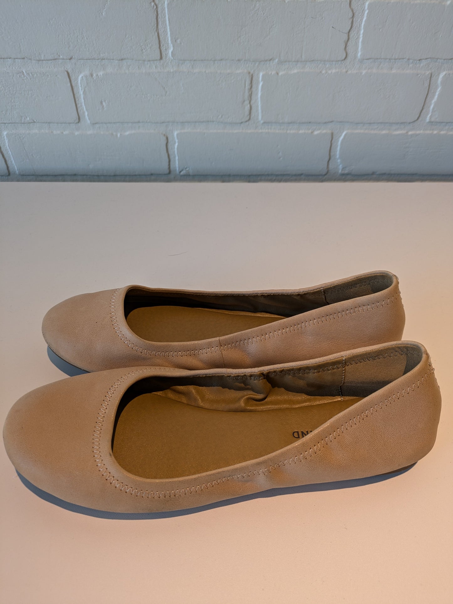 Shoes Flats By Lucky Brand In Tan, Size: 8