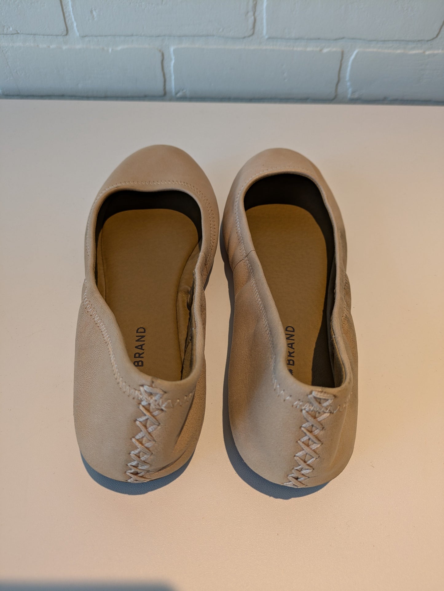 Shoes Flats By Lucky Brand In Tan, Size: 8