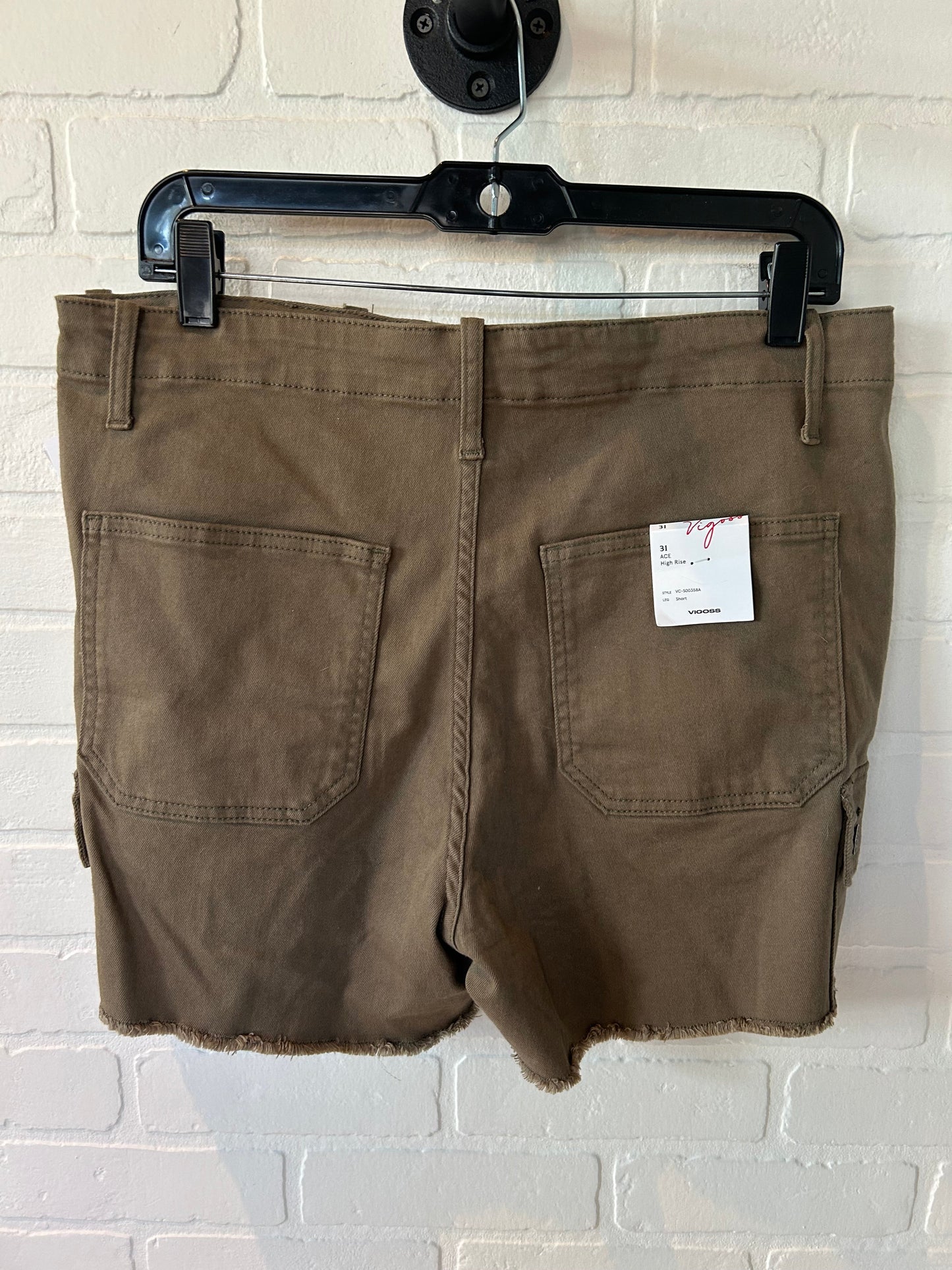 Shorts By Vigoss In Green, Size: 12