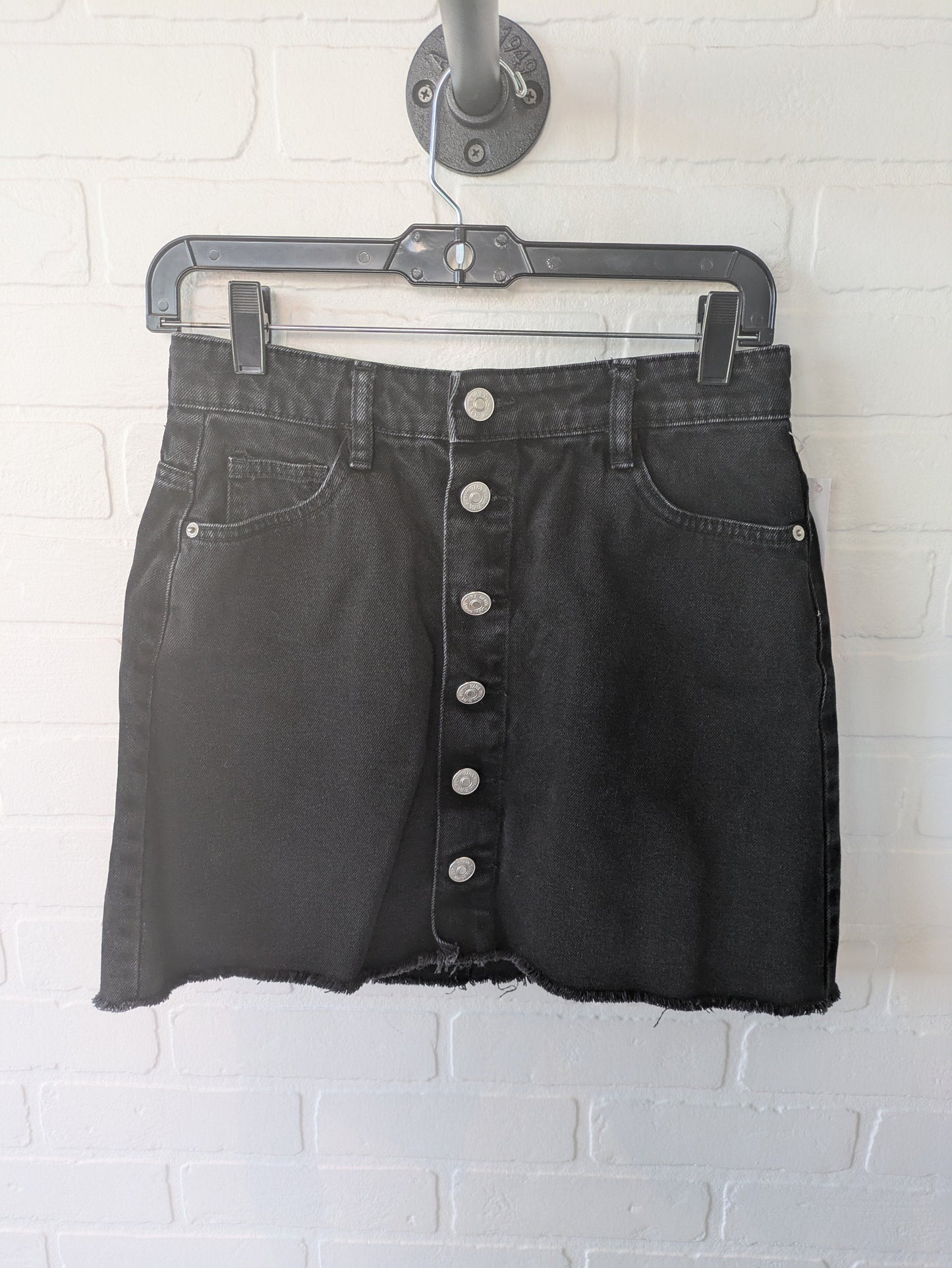 Skirt Mini & Short By Zara In Black, Size: 8