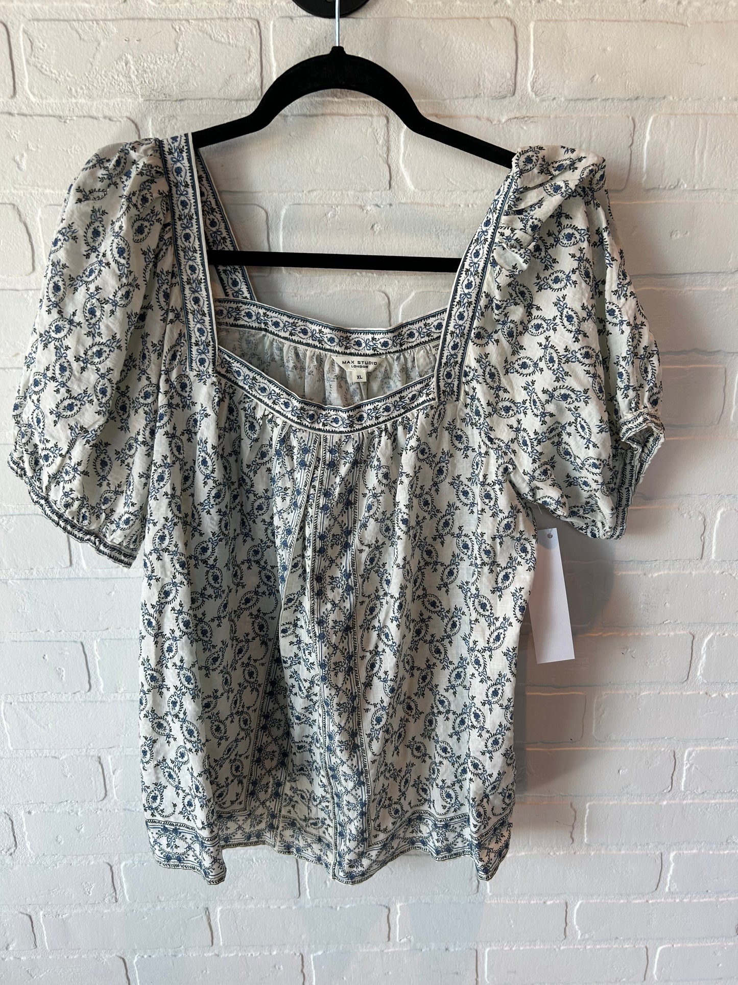 Top Short Sleeve By Max Studio In Blue & Cream, Size: Xl