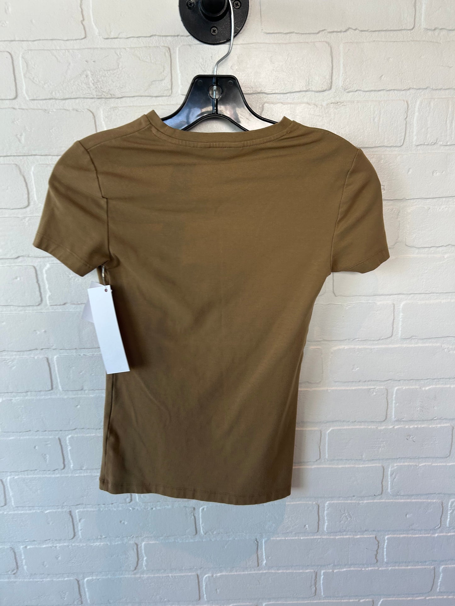 Top Short Sleeve Basic By Banana Republic In Tan, Size: Xxs