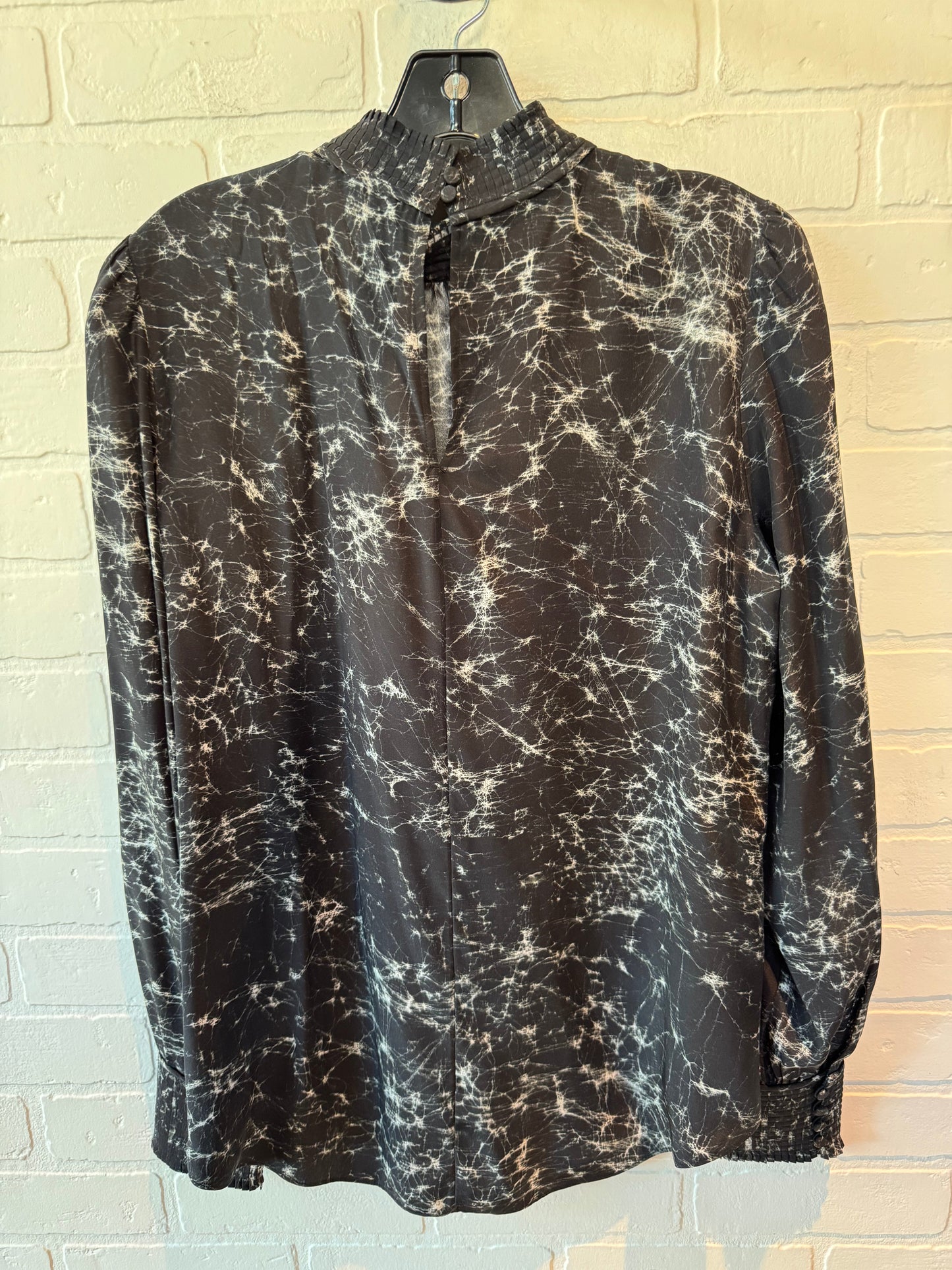 Top Long Sleeve By Cmc In Black & Cream, Size: M