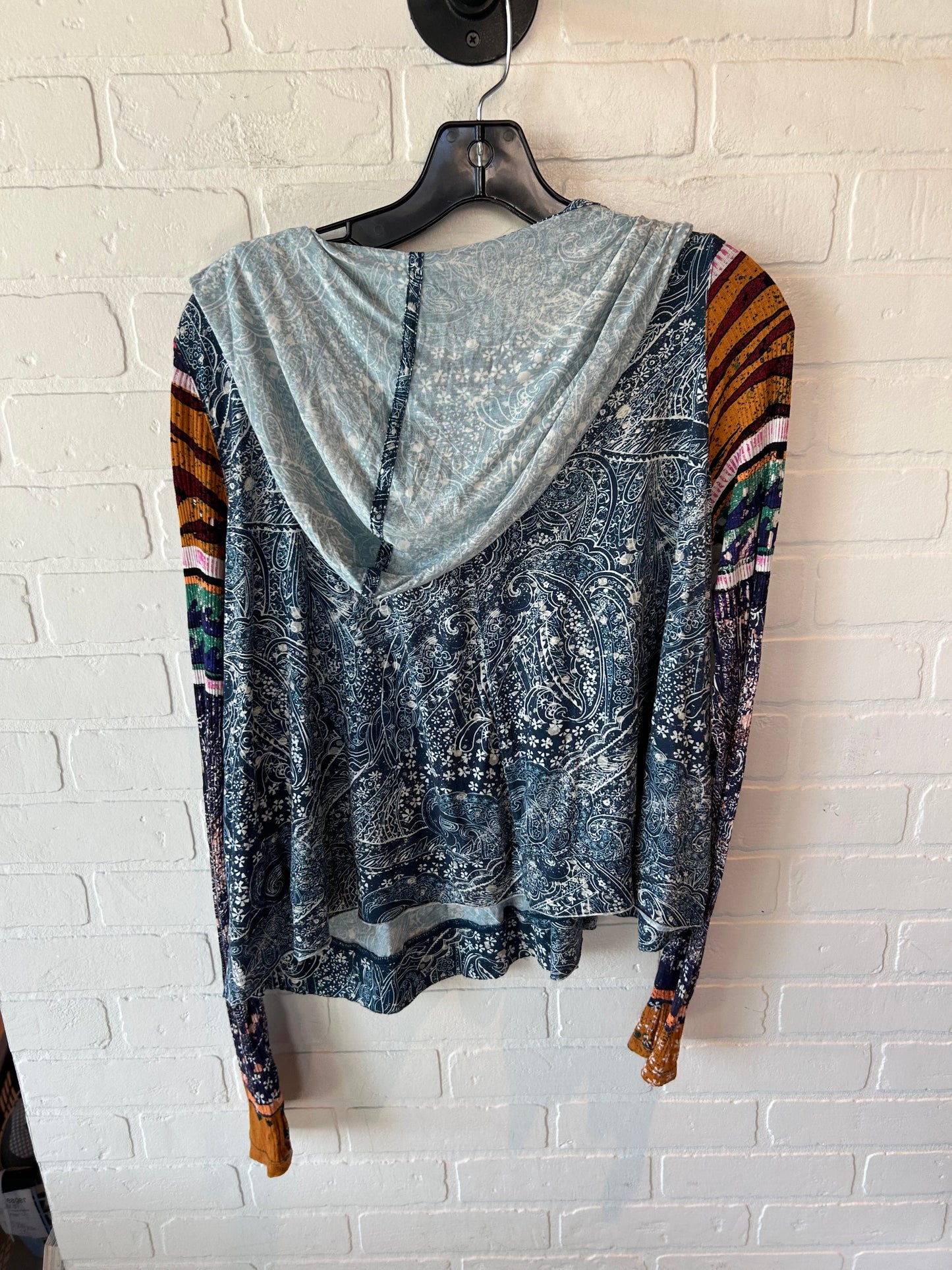 Top Long Sleeve By Free People In Blue & White, Size: L