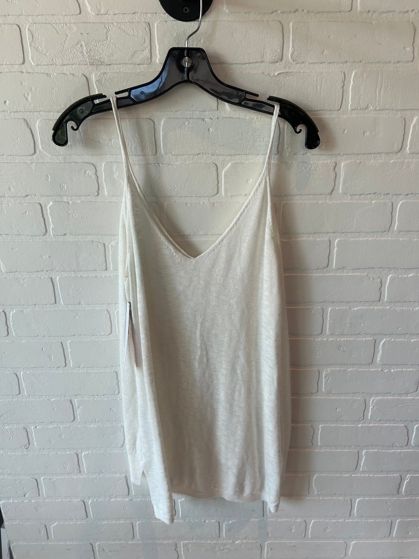 Top Sleeveless By Cmc In White, Size: L