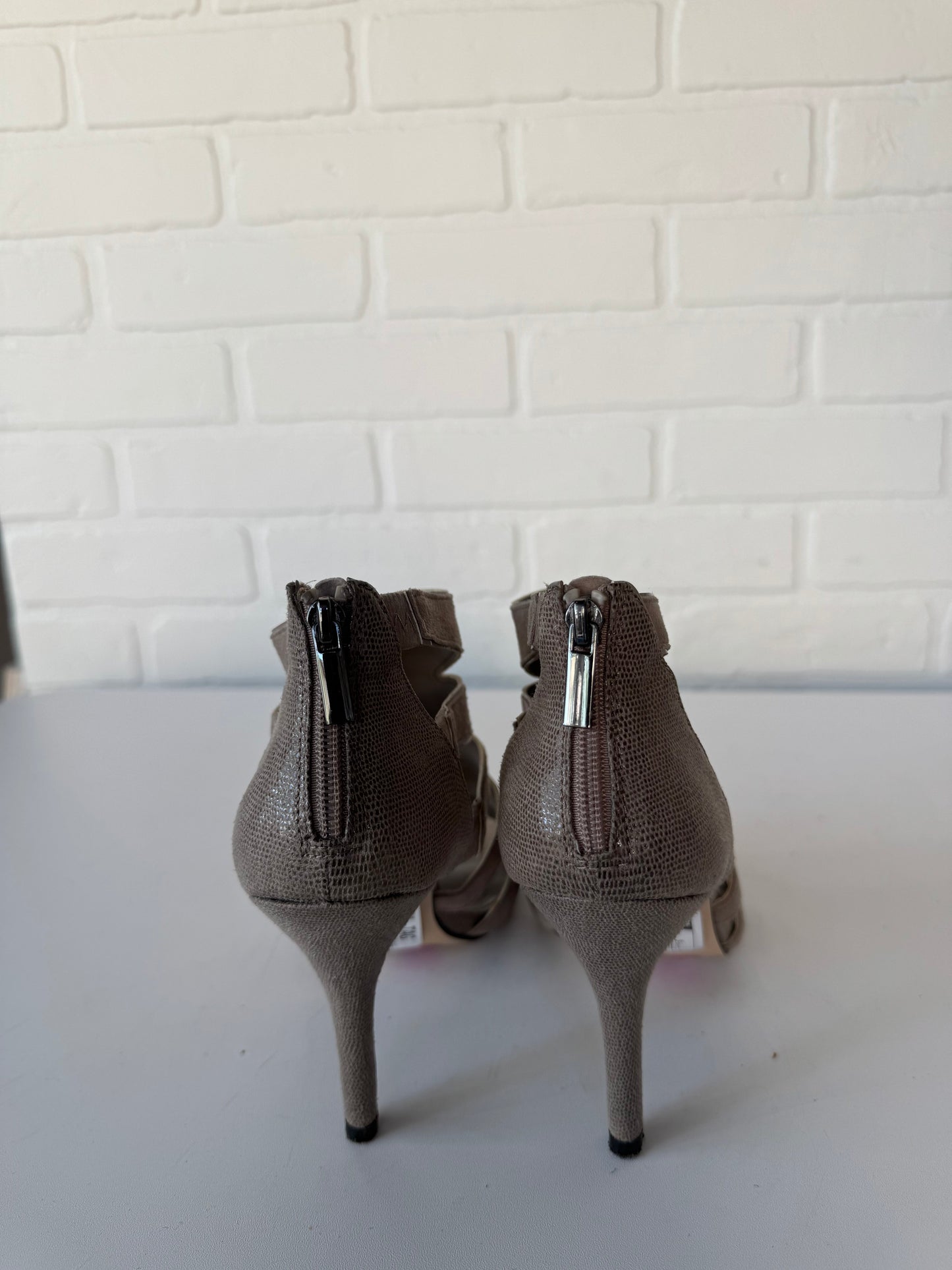 Shoes Heels Stiletto By White House Black Market In Tan, Size: 6