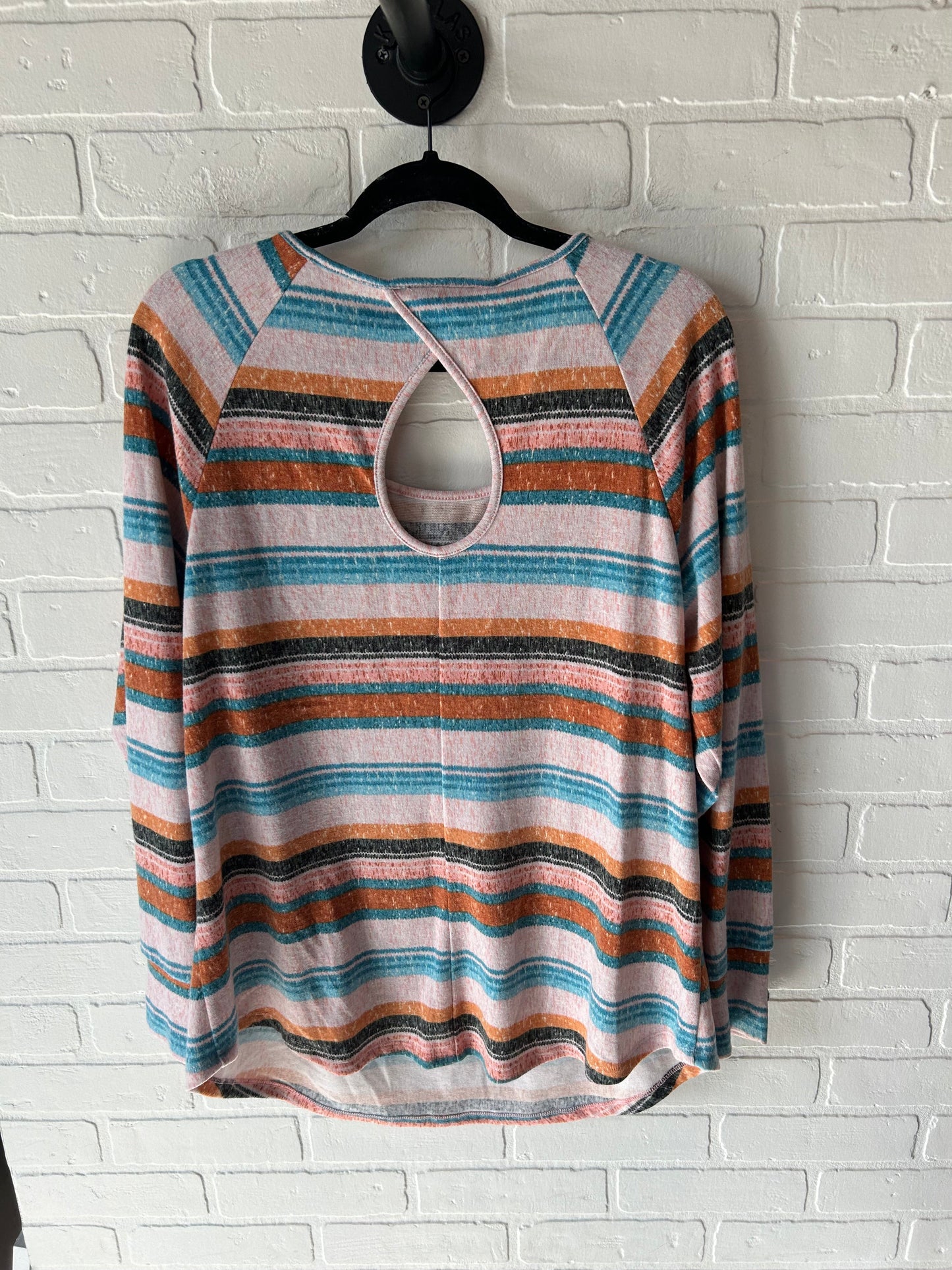 Top Long Sleeve By Clothes Mentor In Striped Pattern, Size: 1x