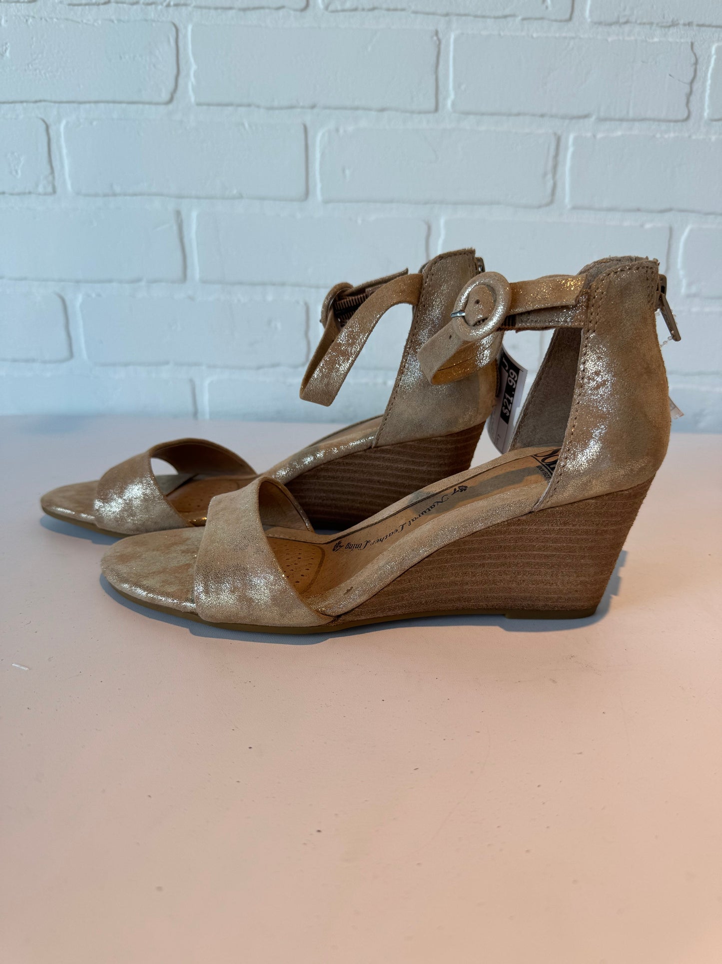 Sandals Heels Wedge By Sofft In Gold, Size: 7