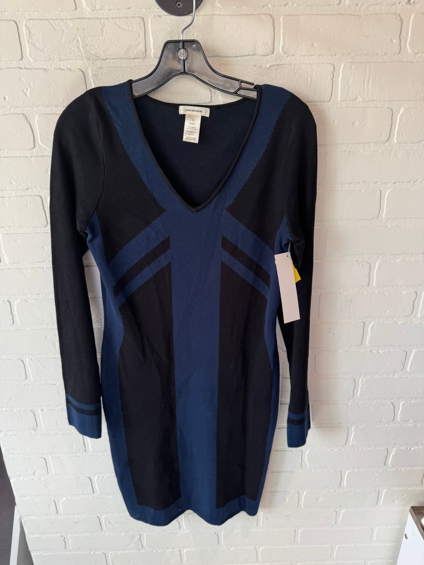 Dress Sweater By Max Studio In Black & Blue, Size: S