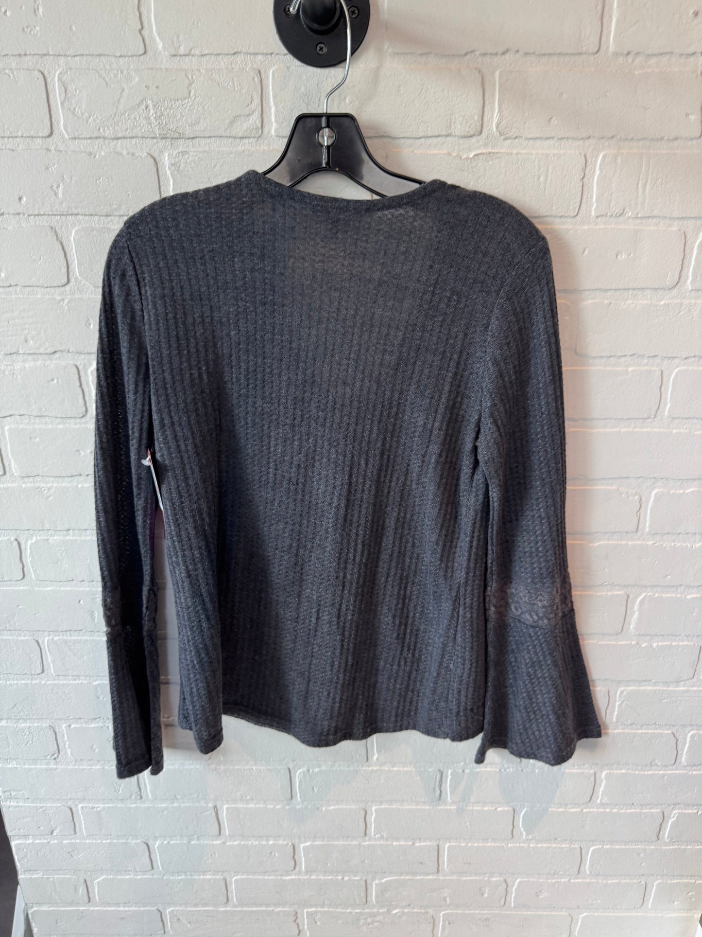 Top Long Sleeve By Lucky Brand In Grey, Size: S