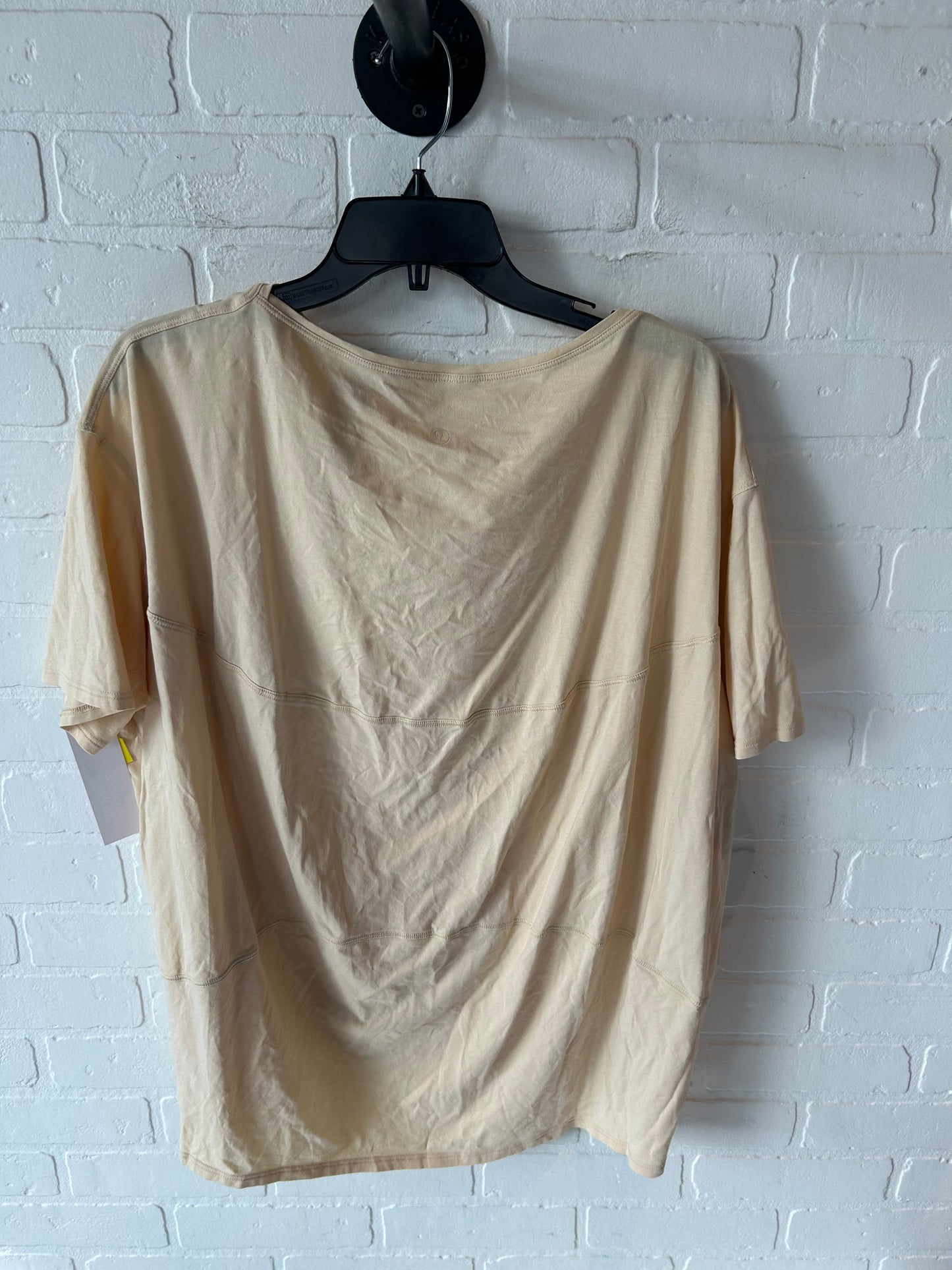 Athletic Top Short Sleeve By Lululemon In Yellow, Size: L