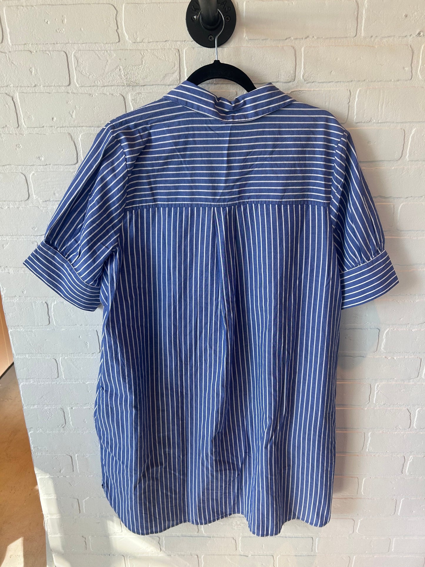 Dress Casual Short By Old Navy In Blue & White, Size: Xl