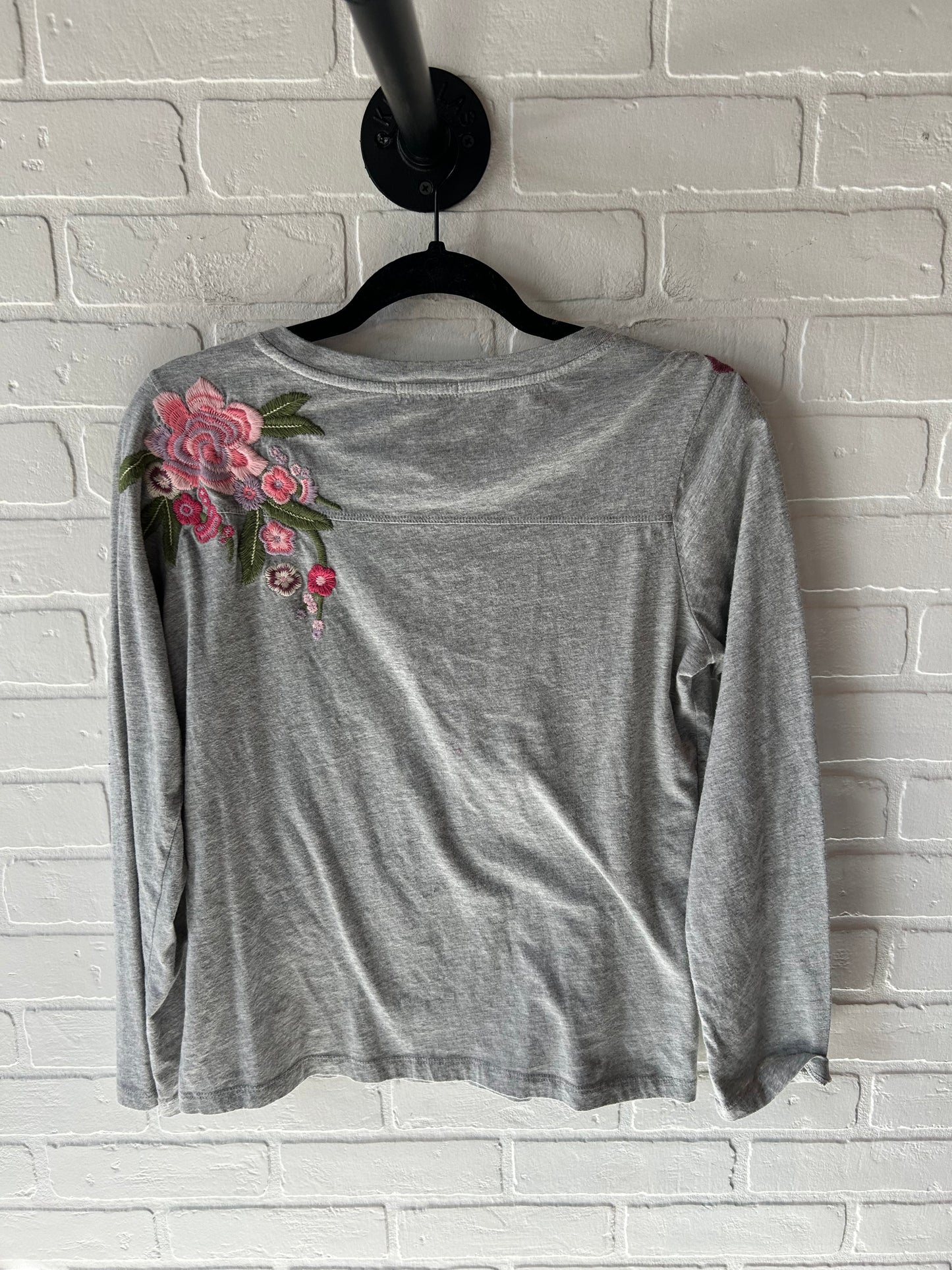 Top Long Sleeve Basic By Sundance In Grey, Size: M