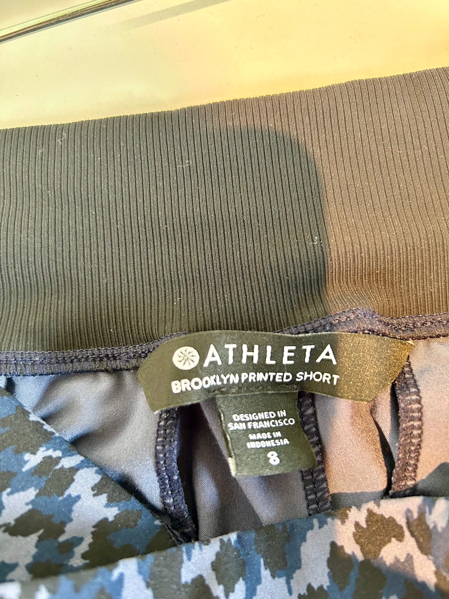 Athletic Shorts By Athleta In Black & Blue, Size: 8