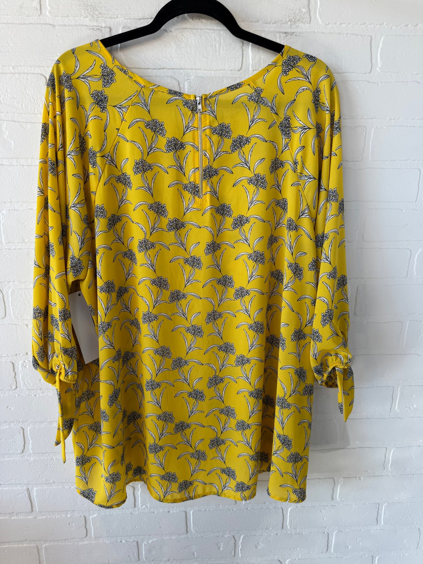 Top Long Sleeve By Papermoon In Yellow, Size: 2x