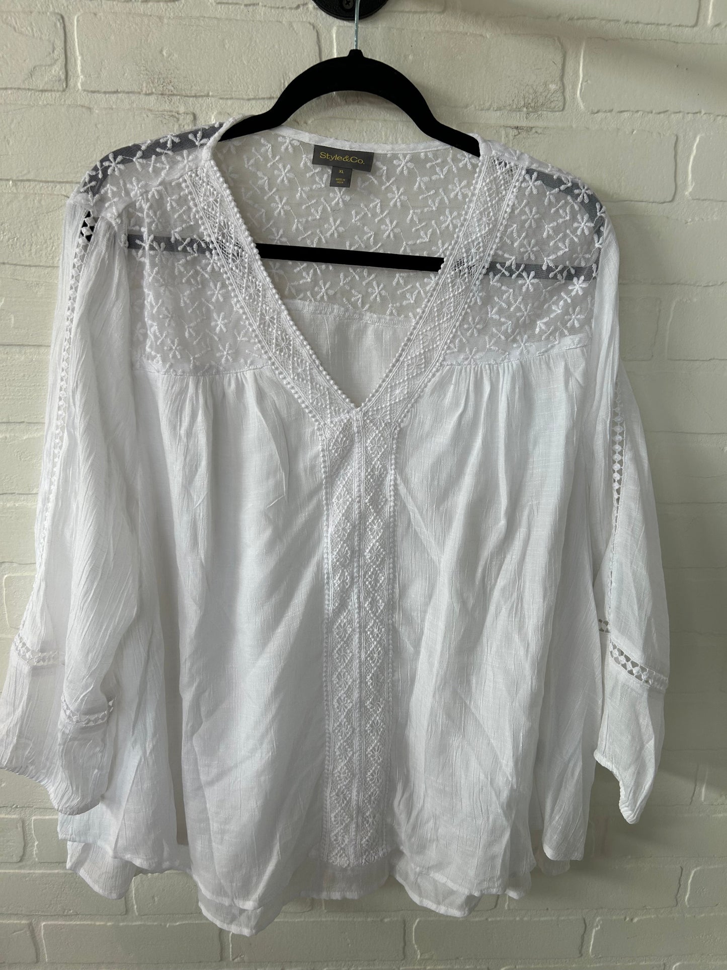 Top Long Sleeve By Style And Company In White, Size: Xl