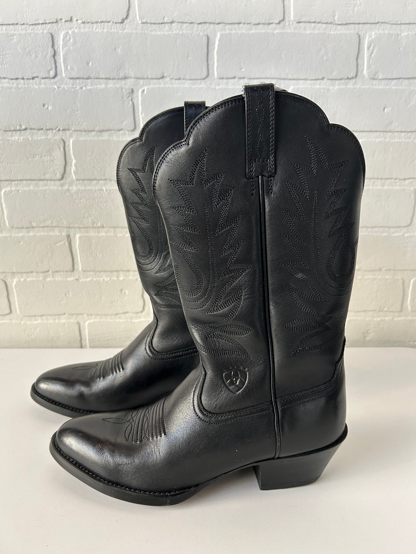 Boots Western By Ariat In Black, Size: 7