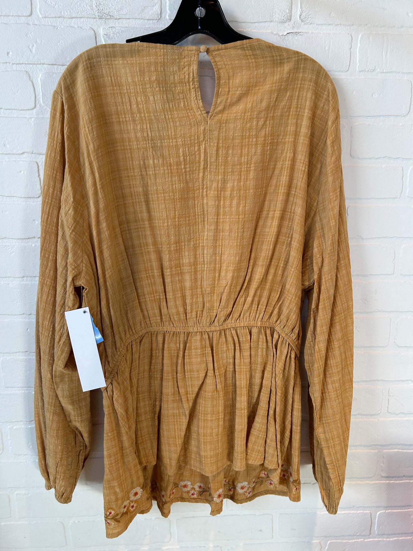 Top Long Sleeve By Savanna Jane In Yellow, Size: 3x