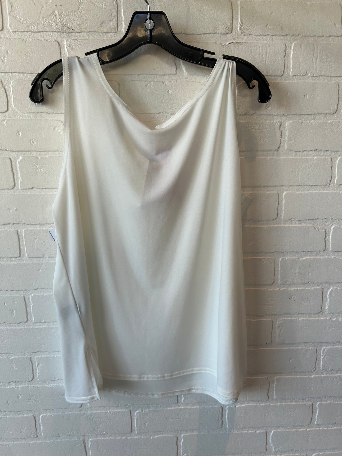 Top Sleeveless Basic By Ic By Connie K In White, Size: L