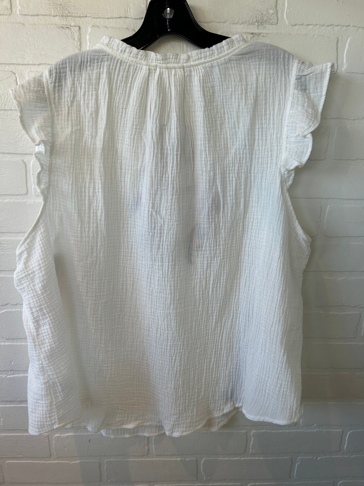 Top Short Sleeve By MAISON & BELLE In White, Size: 2x