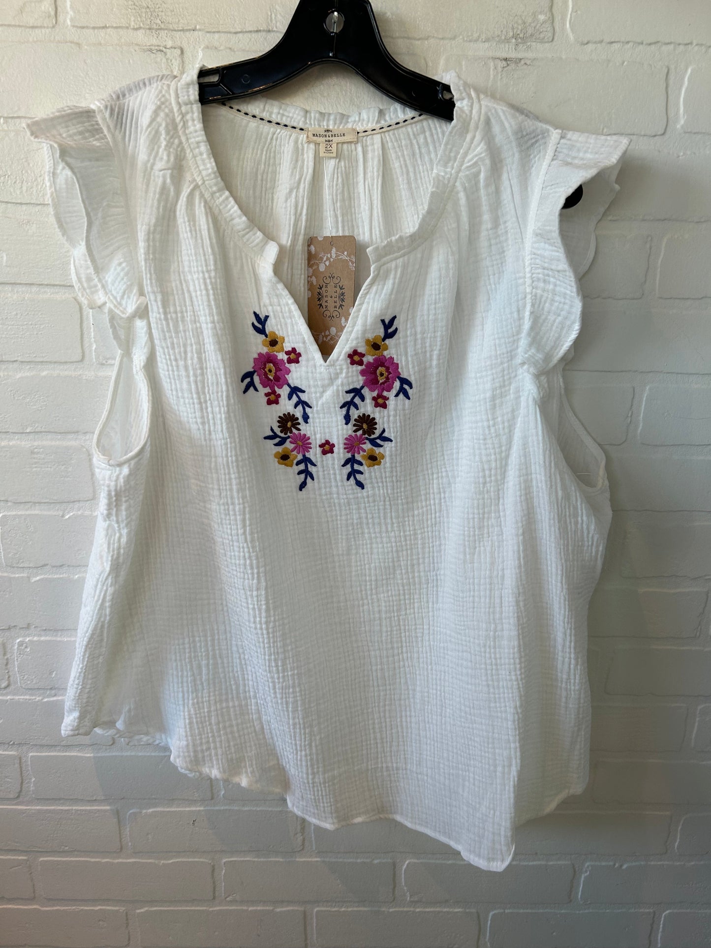 Top Short Sleeve By MAISON & BELLE In White, Size: 2x