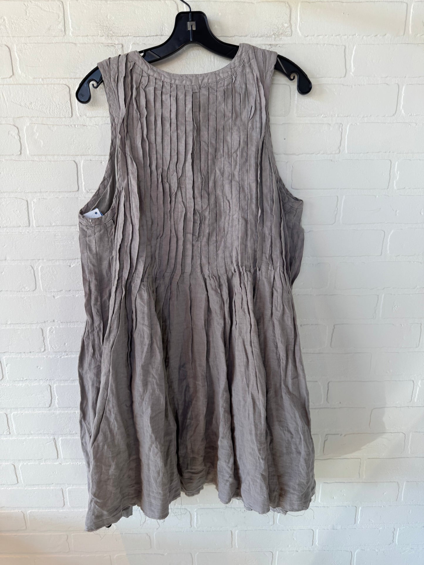 Dress Casual Short By Anthropologie In Grey, Size: 1x