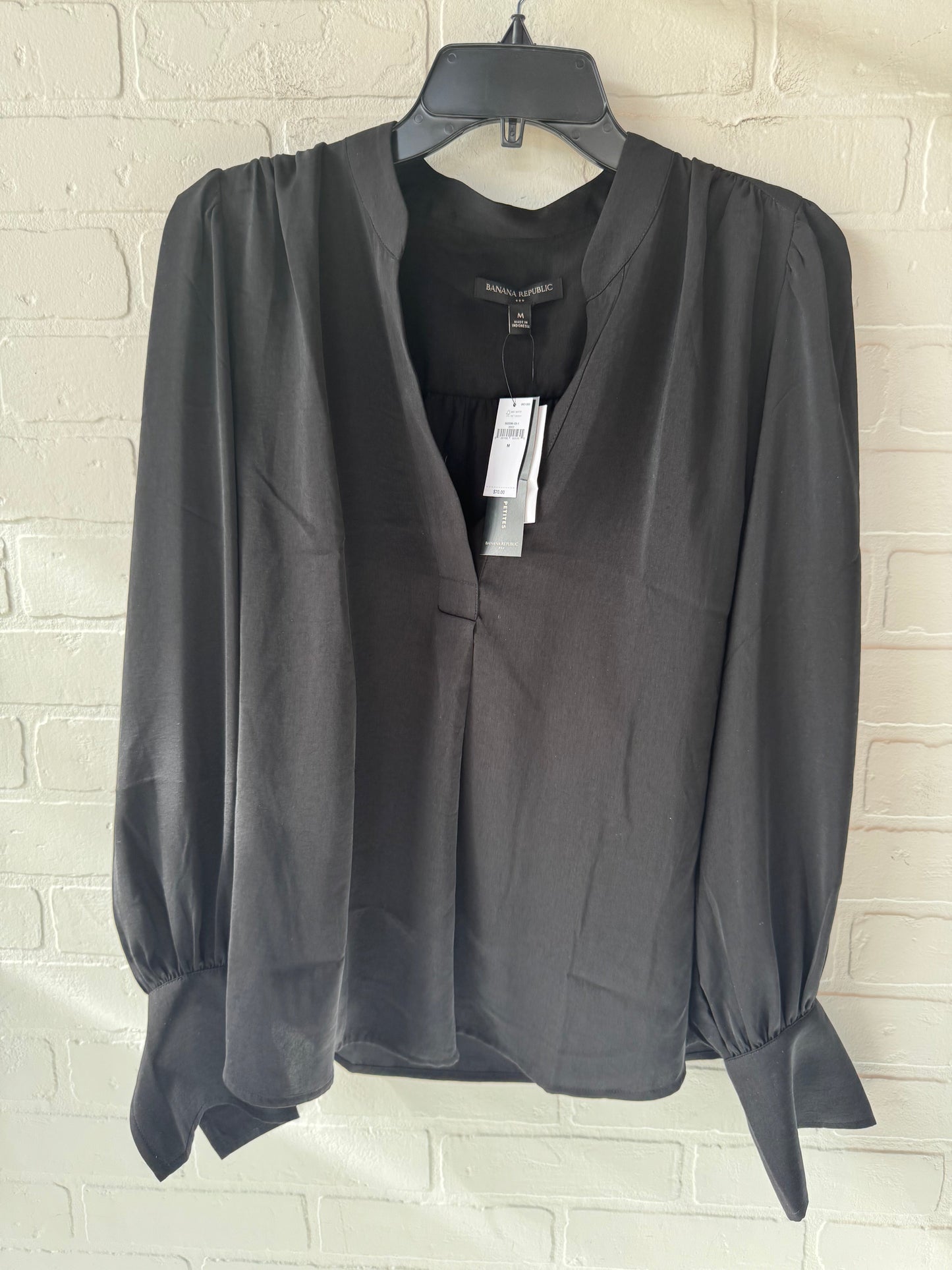 Top Long Sleeve By Banana Republic In Black, Size: M