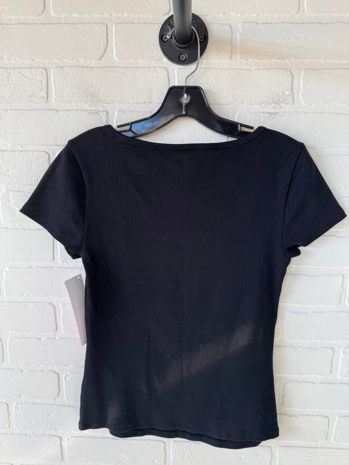 Top Short Sleeve By Old Navy In Black, Size: M