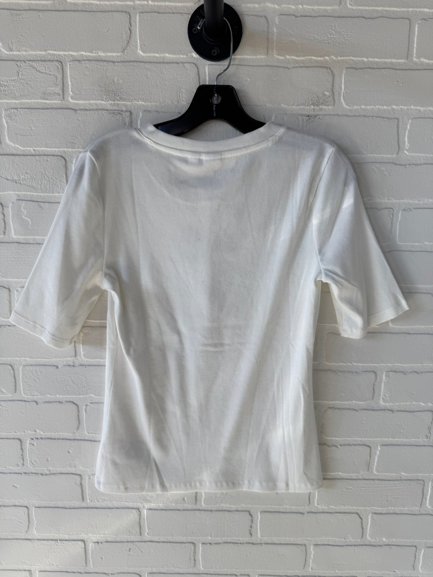 Top Short Sleeve By Gap In White, Size: M