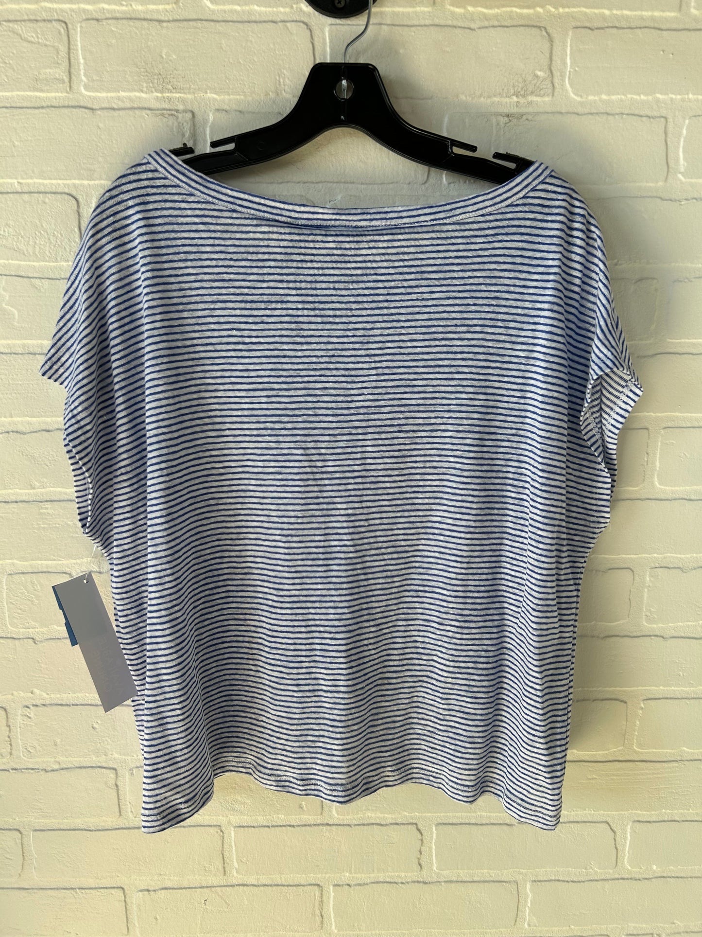 Top Short Sleeve By Tahari By Arthur Levine In Blue & White, Size: L