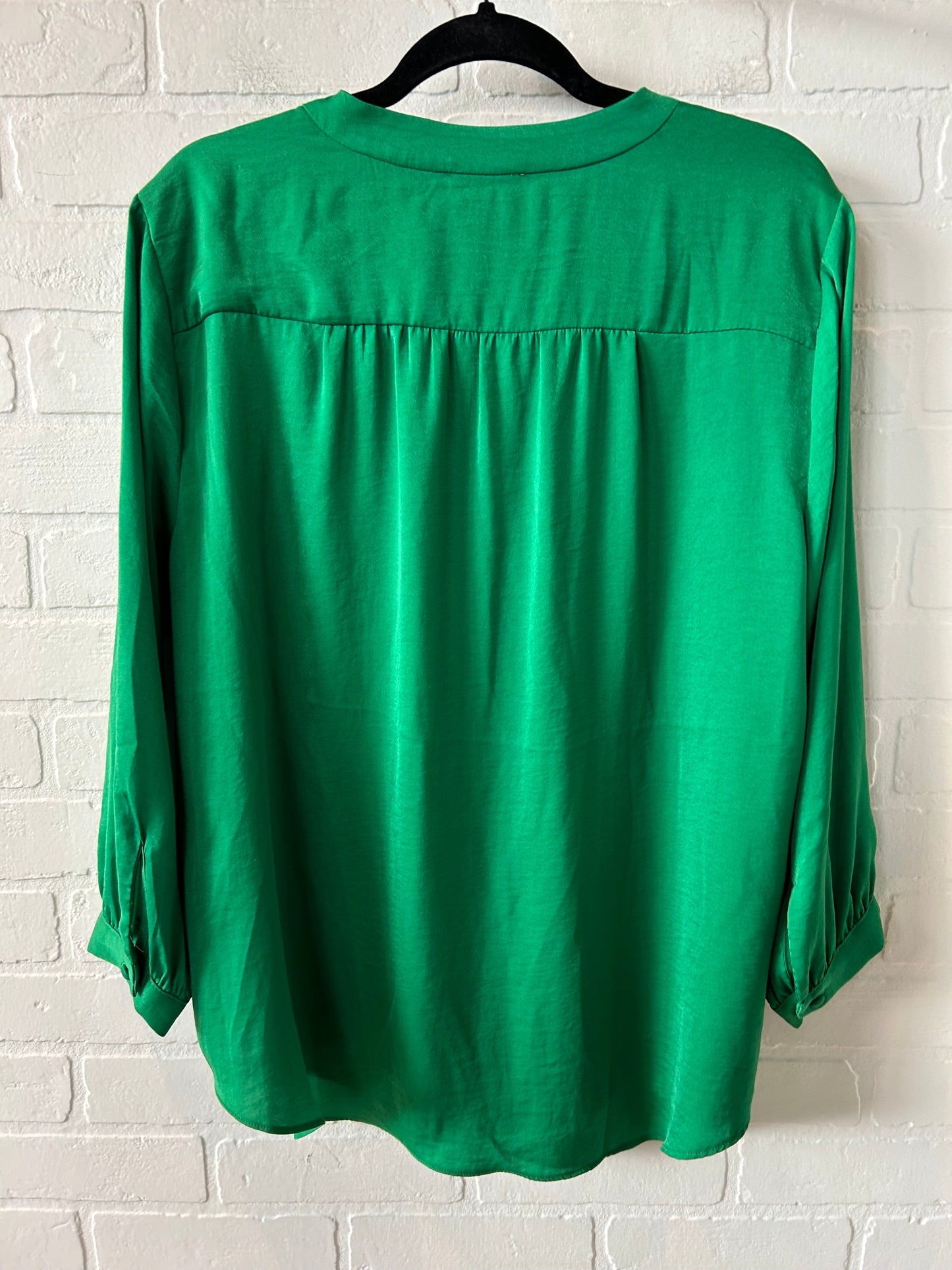 Top Long Sleeve By Vince Camuto In Green, Size: Xl