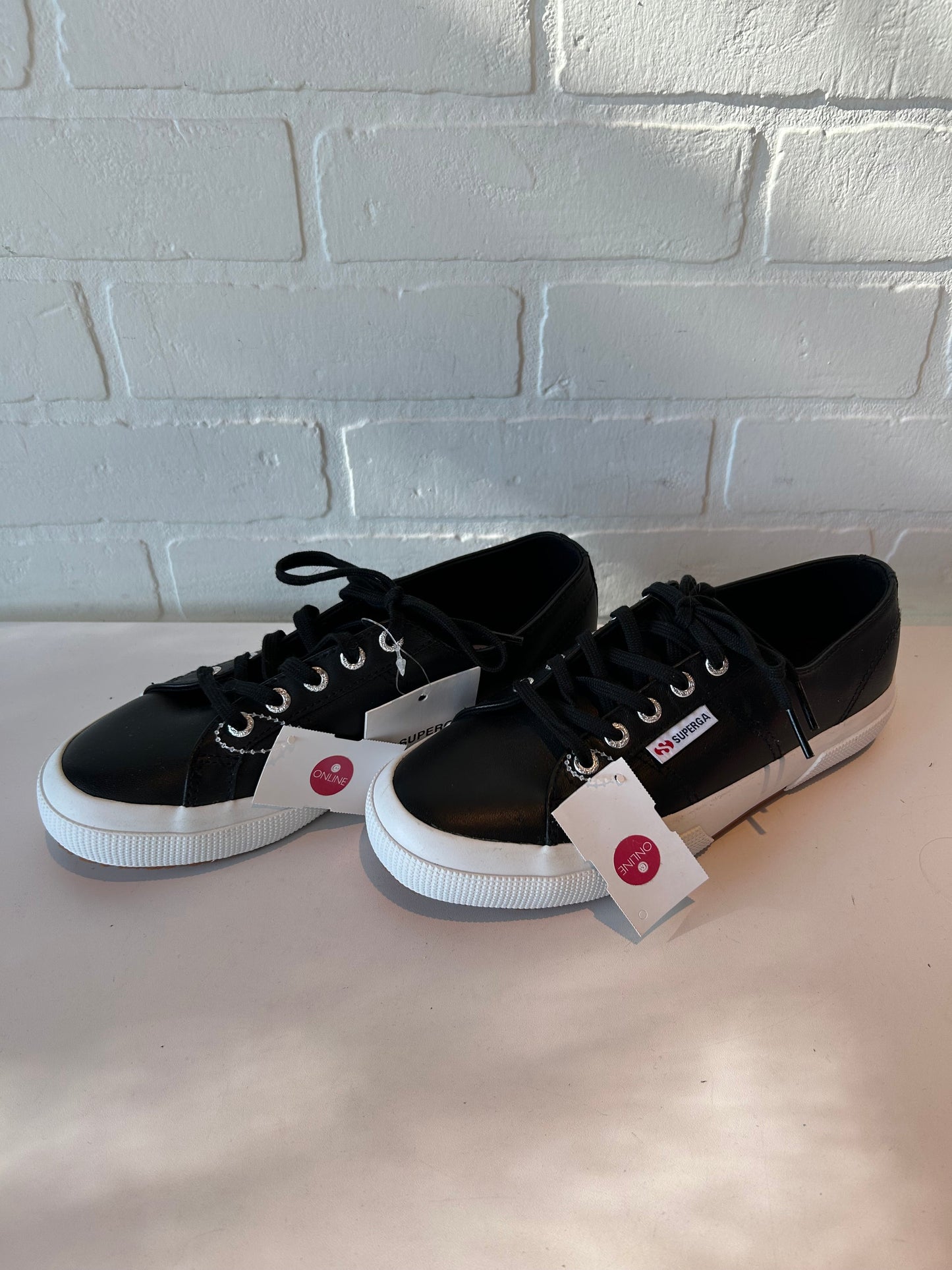 Shoes Sneakers By Superga In Black, Size: 7.5