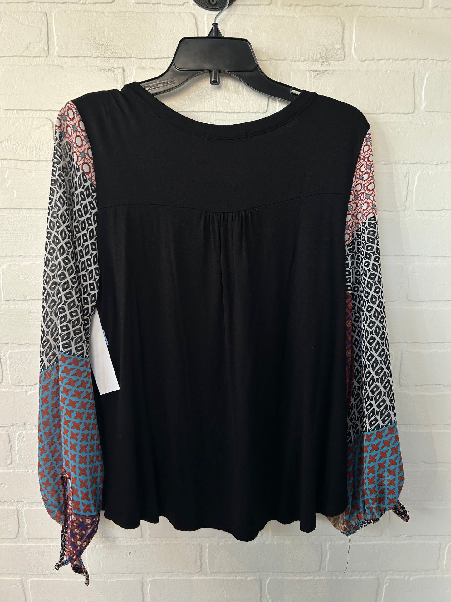 Top Long Sleeve By Kim & Cami In Black, Size: L