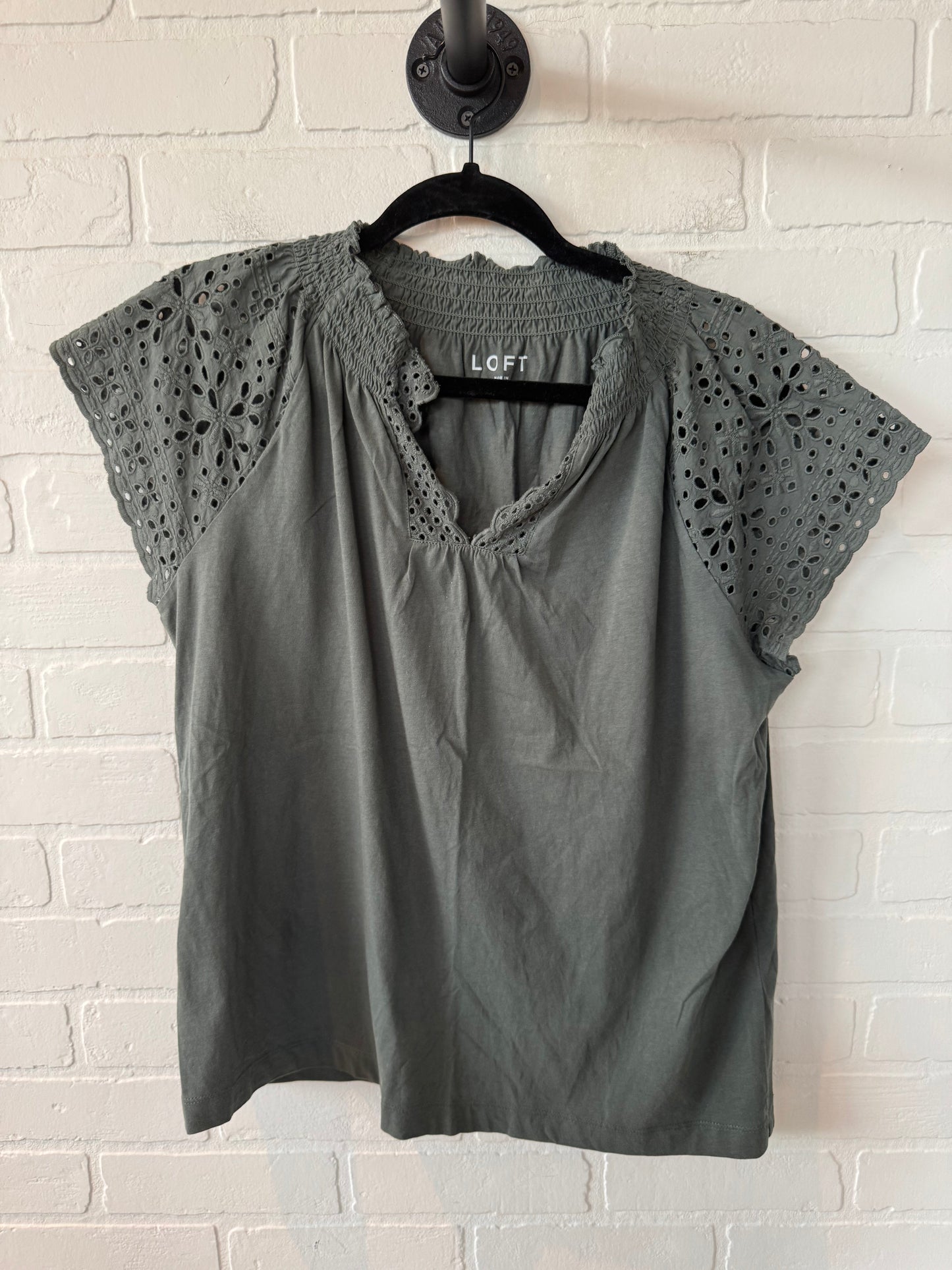 Top Short Sleeve By Loft In Green, Size: M